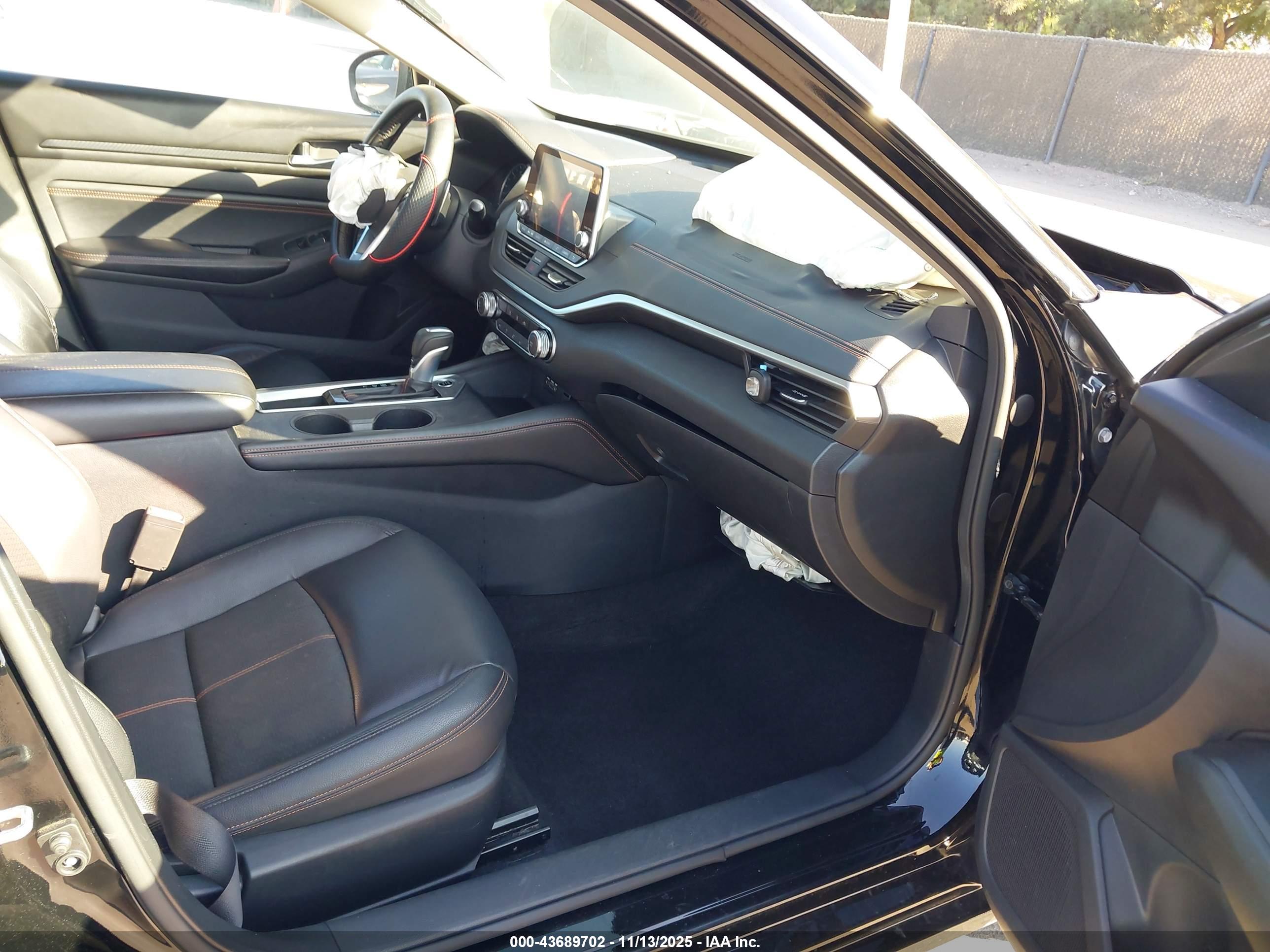 NISSAN ALTIMA image 5