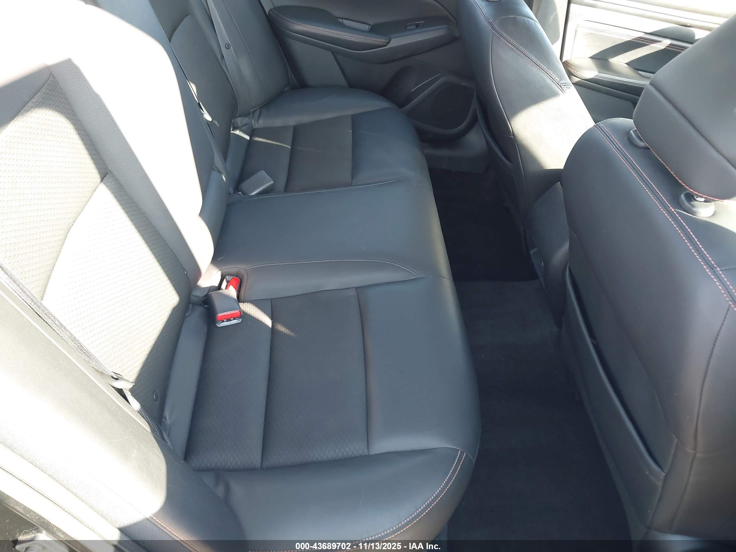 NISSAN ALTIMA image 8