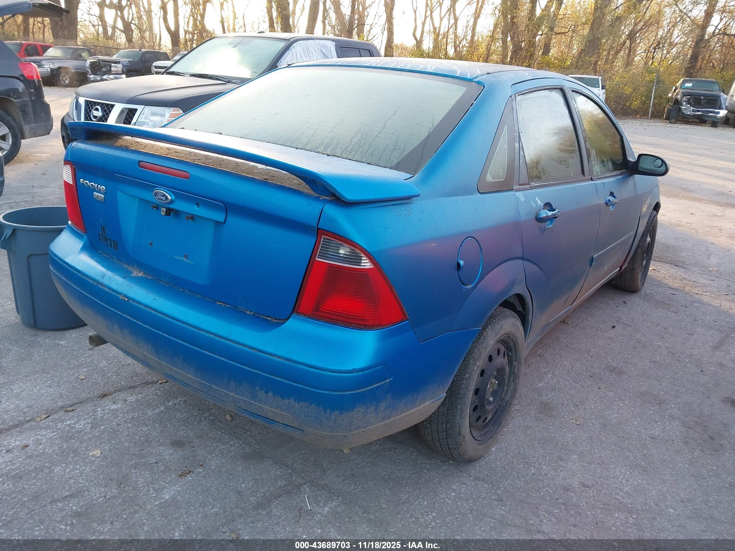 FORD FOCUS image 4