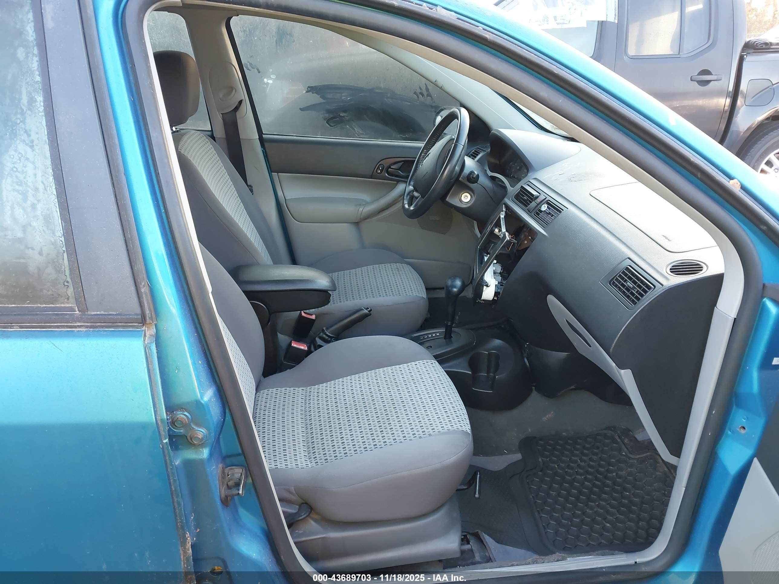 FORD FOCUS image 5