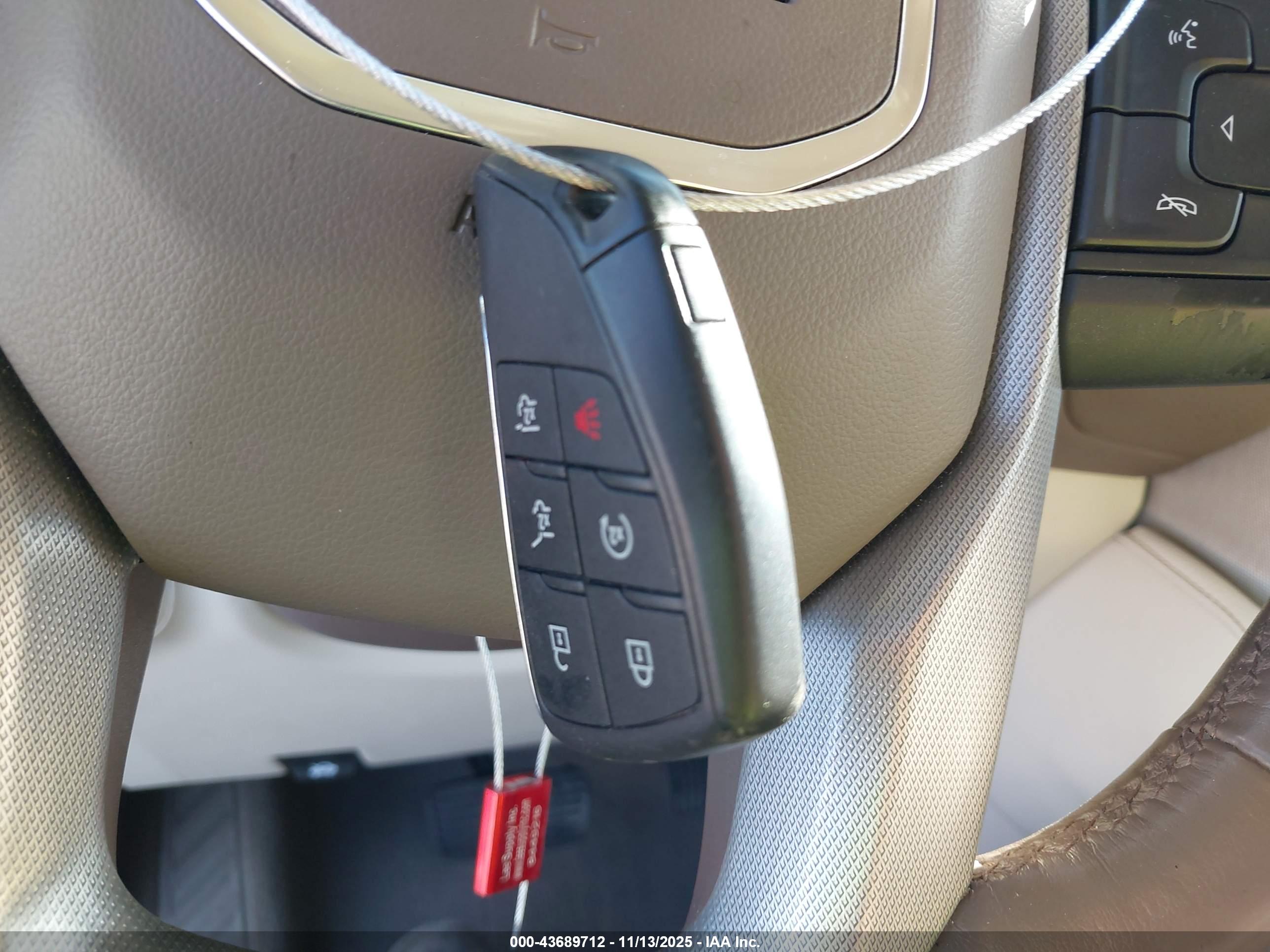 GMC YUKON image 11