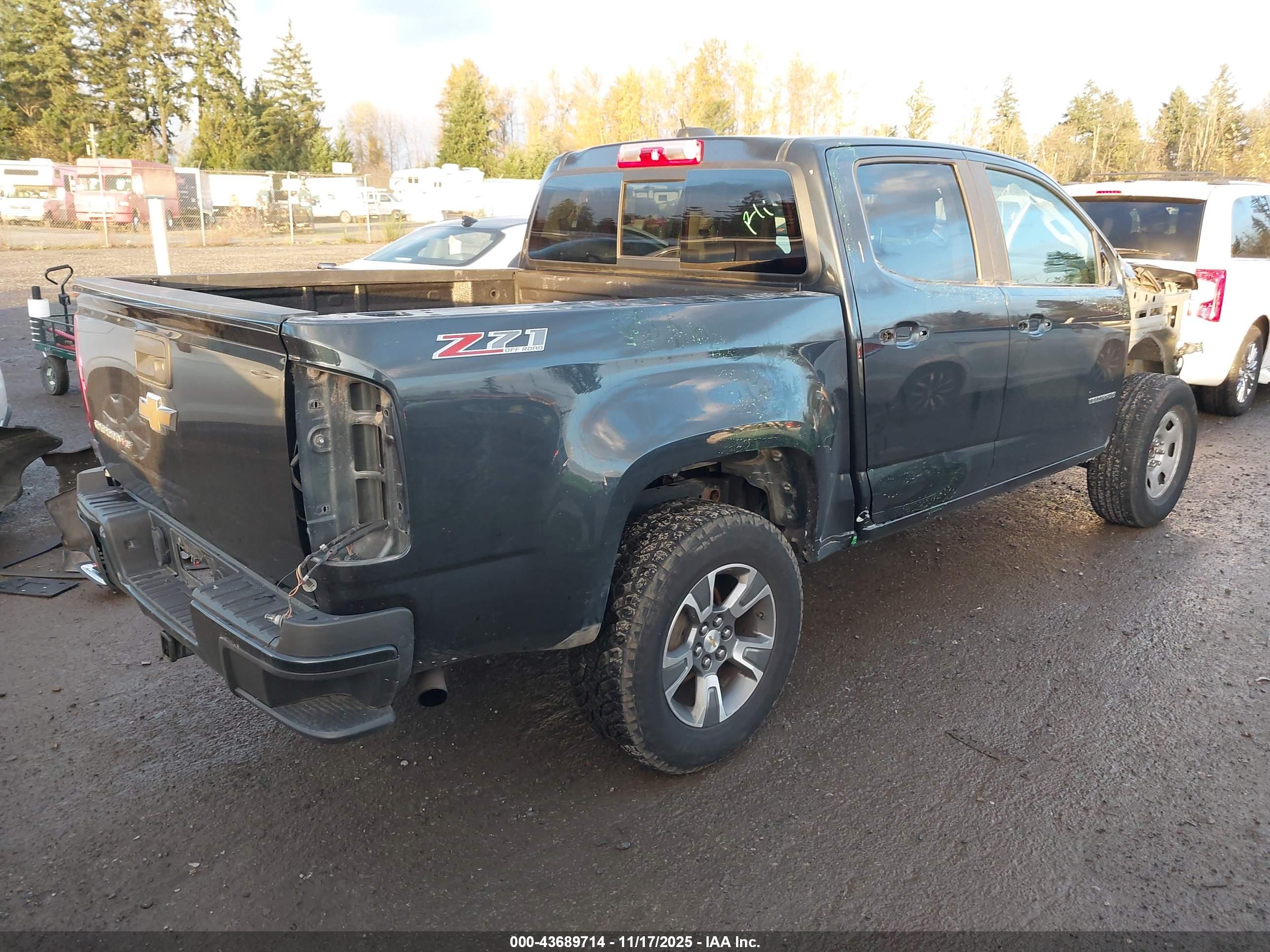 CHEVROLET COLORADO image 4