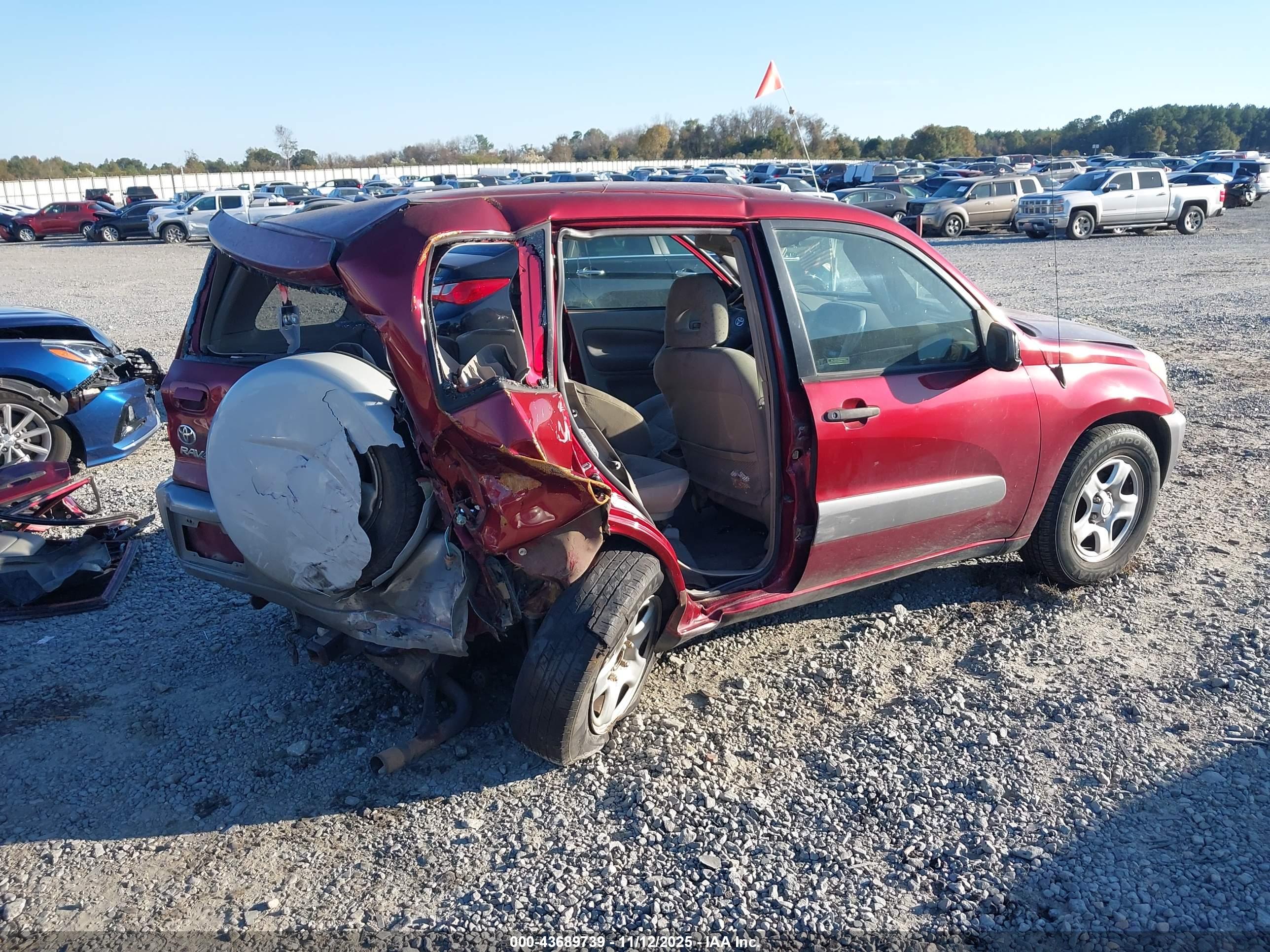 TOYOTA RAV4 image 4