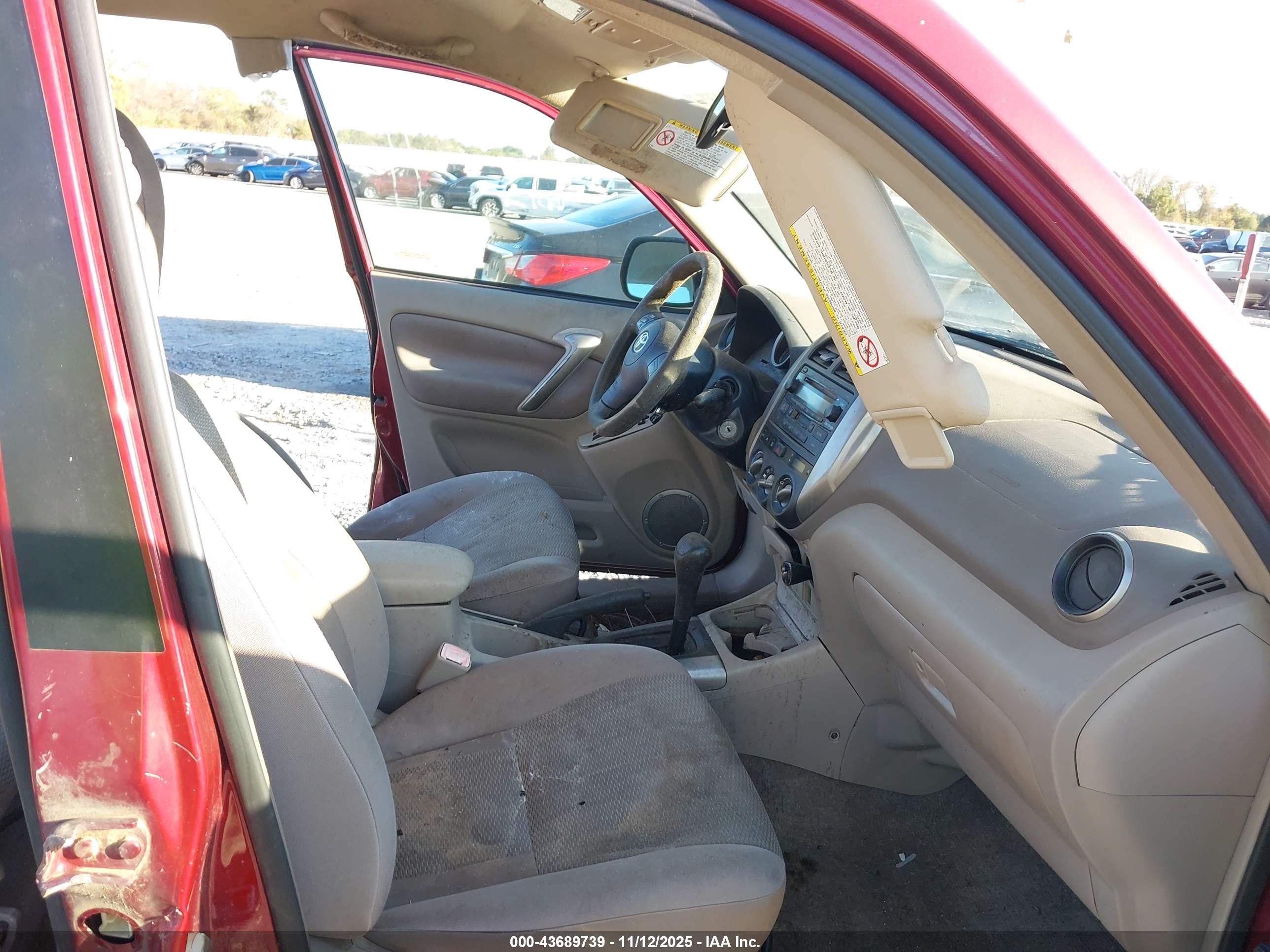 TOYOTA RAV4 image 5
