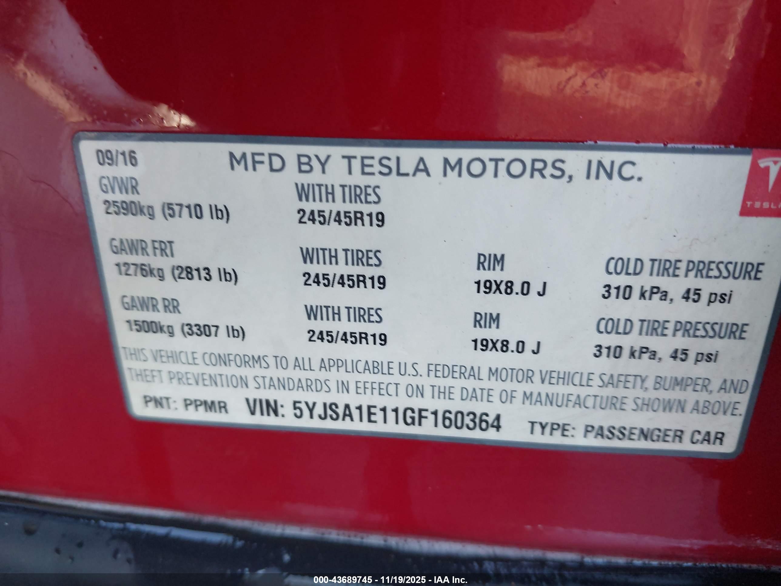 TESLA MODEL image 9