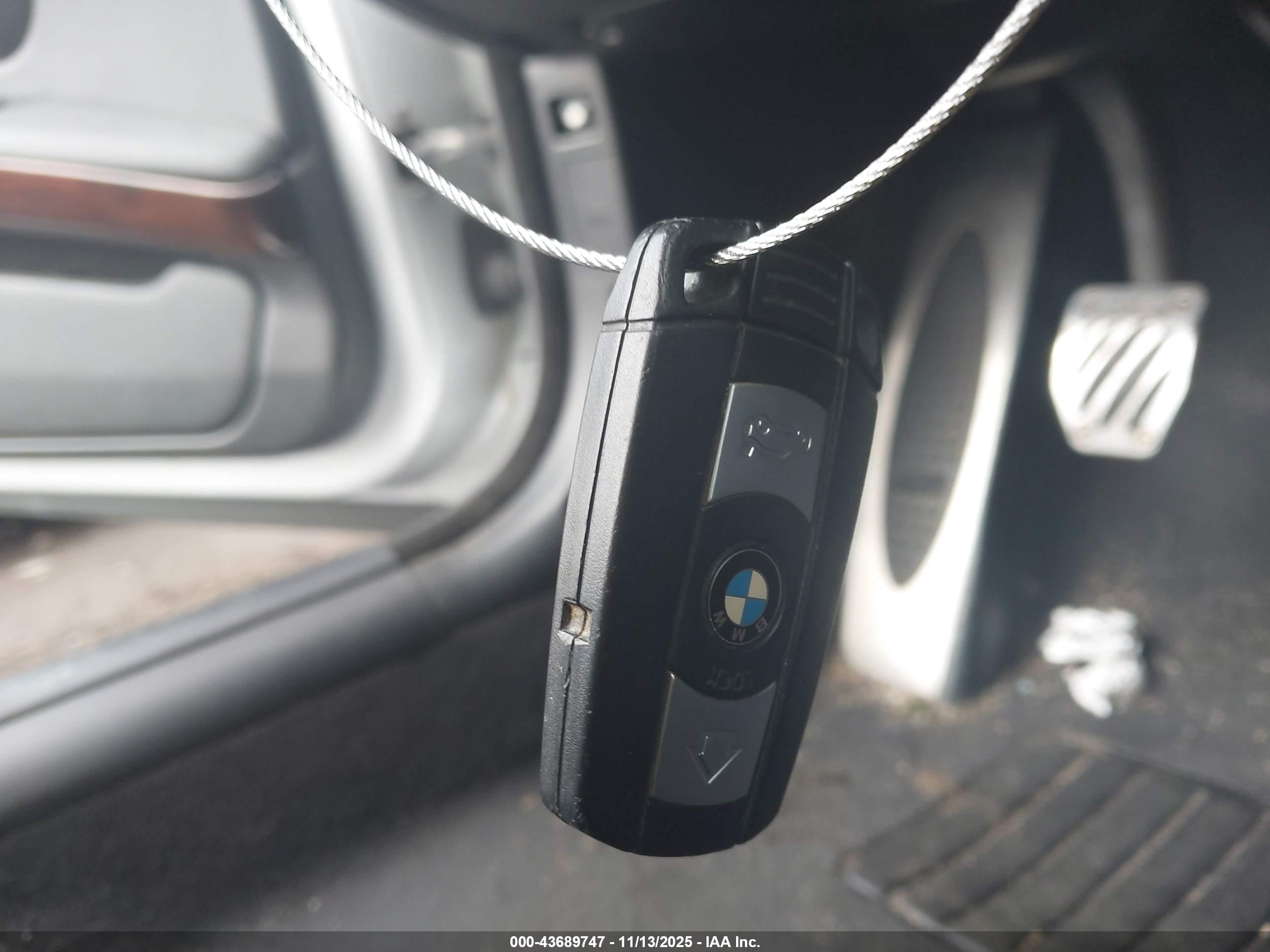 BMW 328I image 11