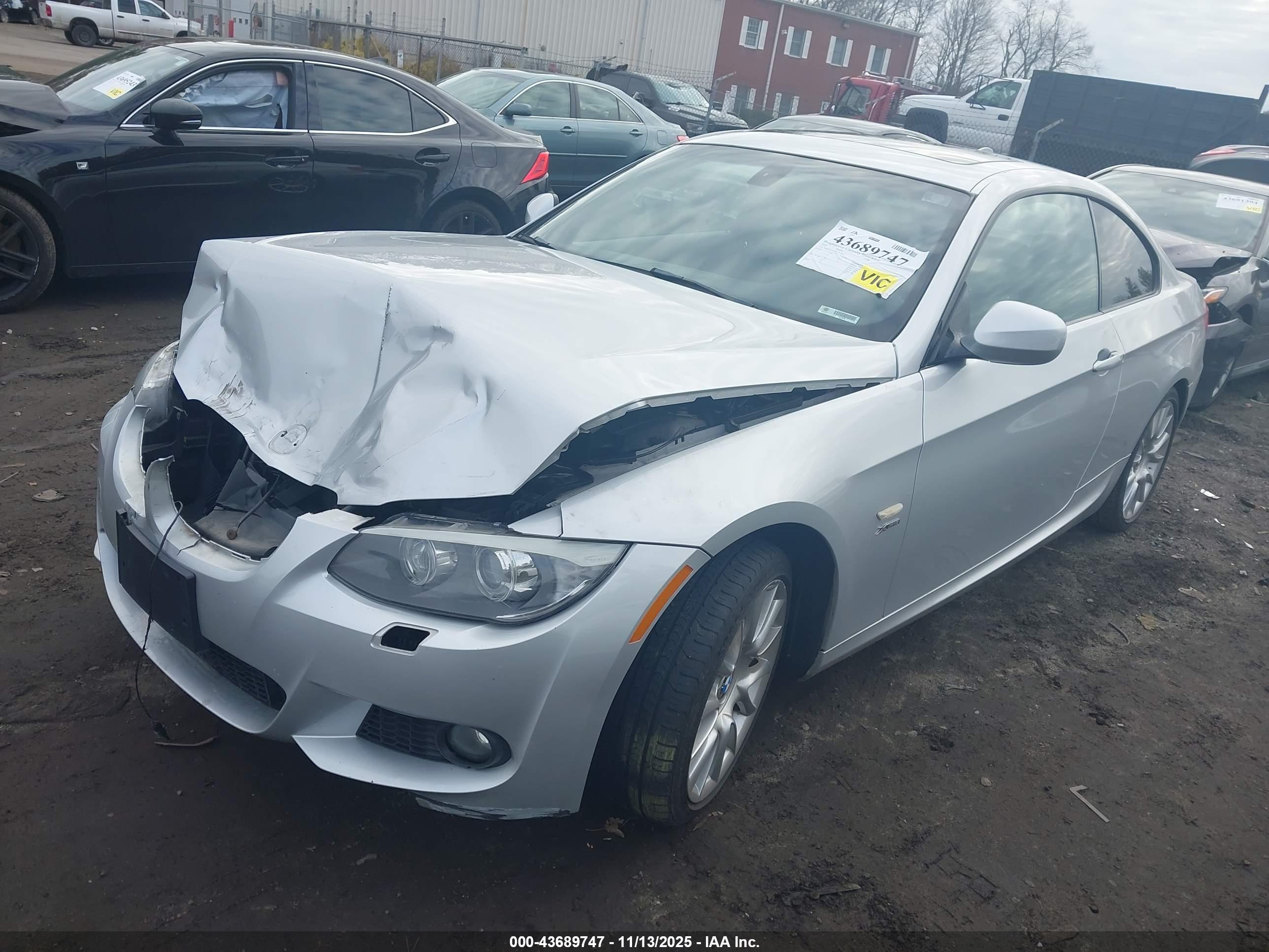 BMW 328I image 2