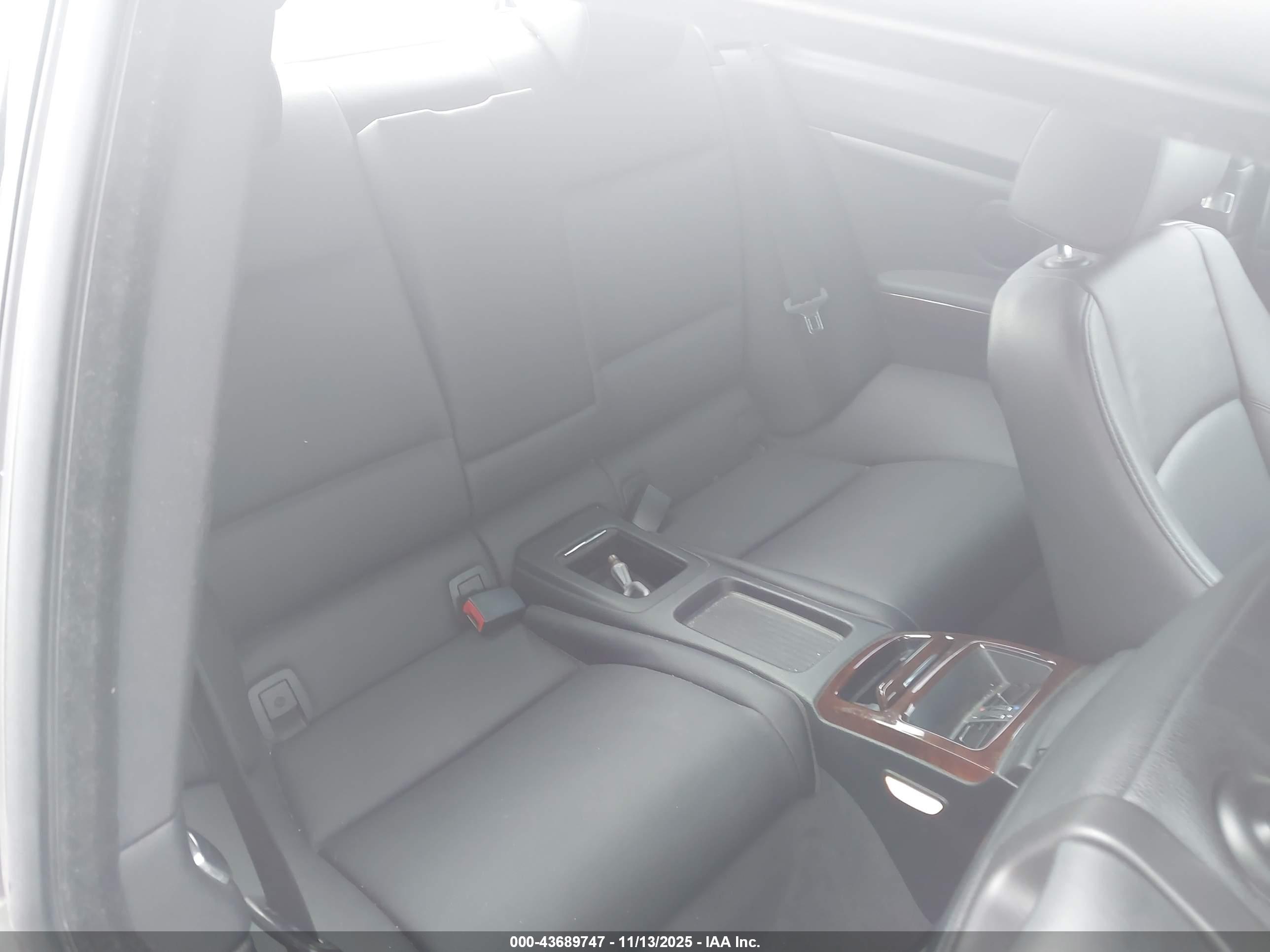 BMW 328I image 8