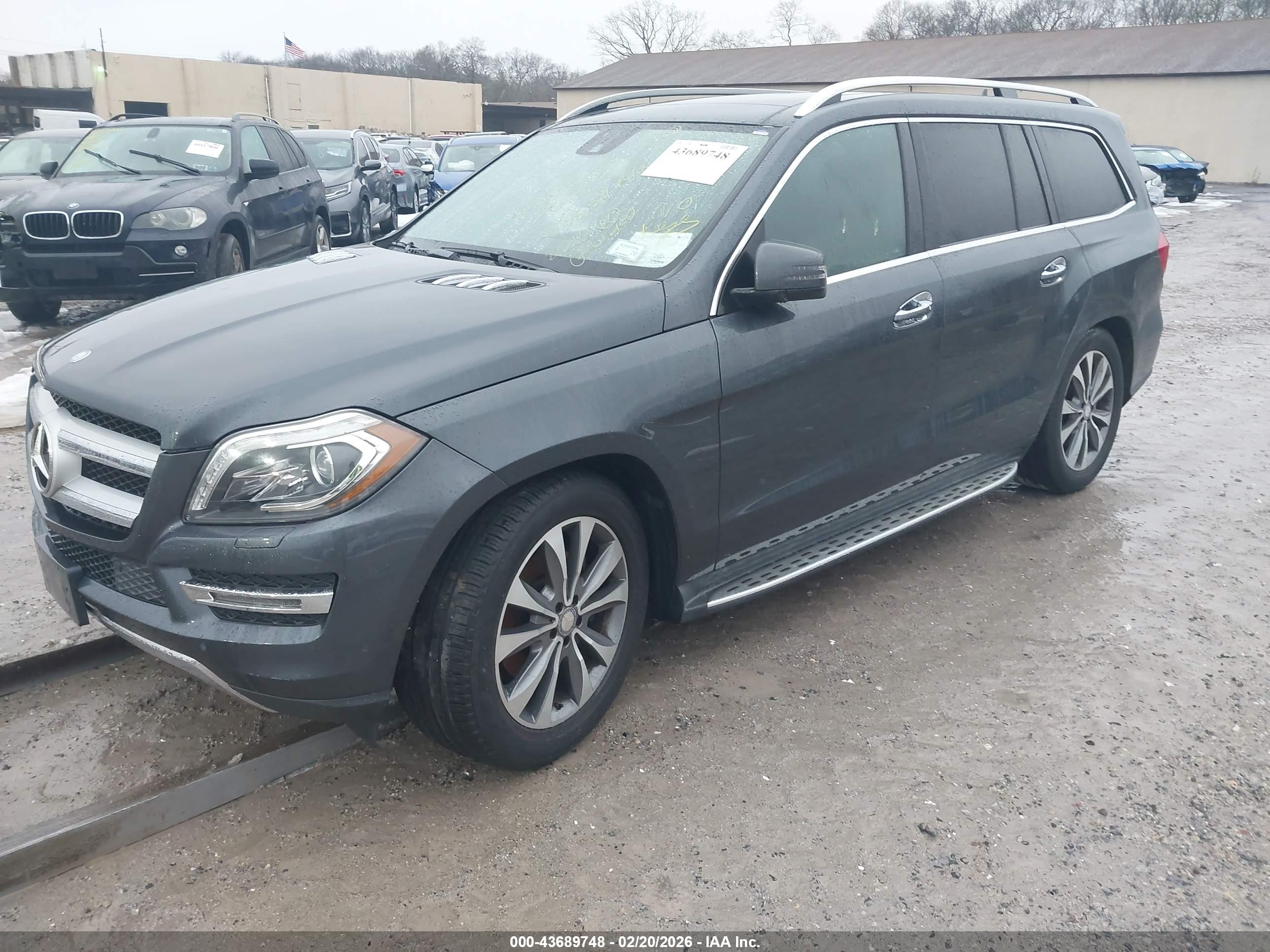 MERCEDES-BENZ GL image 2