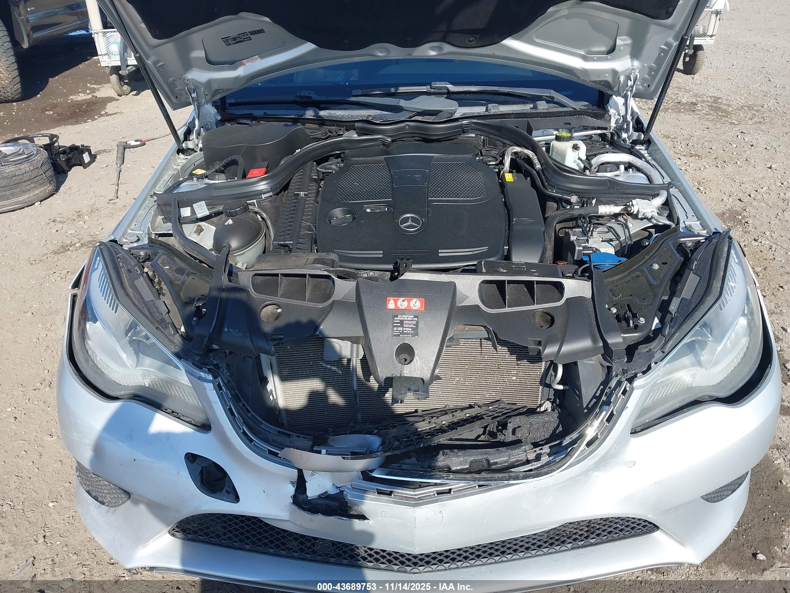 MERCEDES-BENZ E image 10
