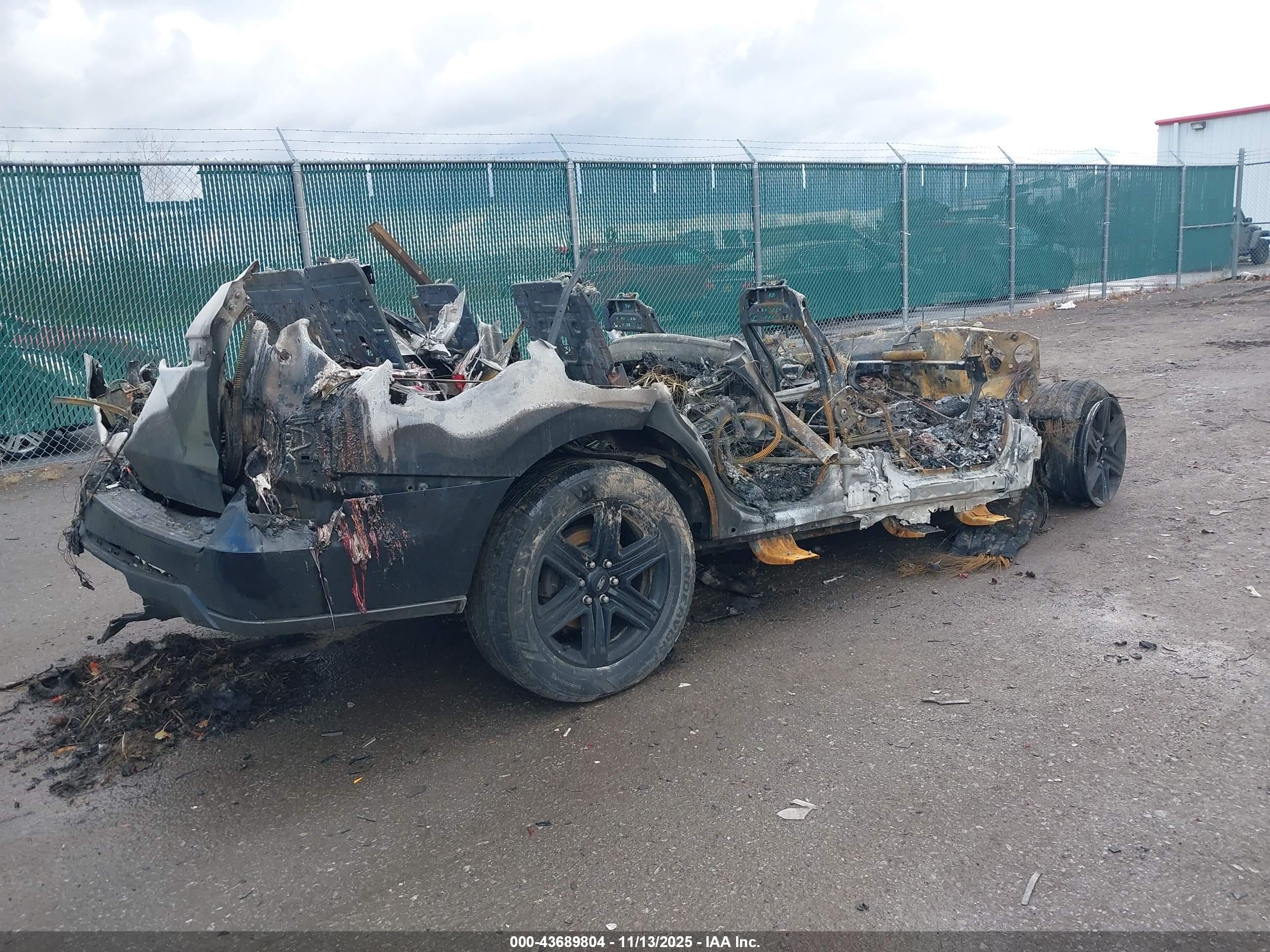 FORD EXPEDITION image 4