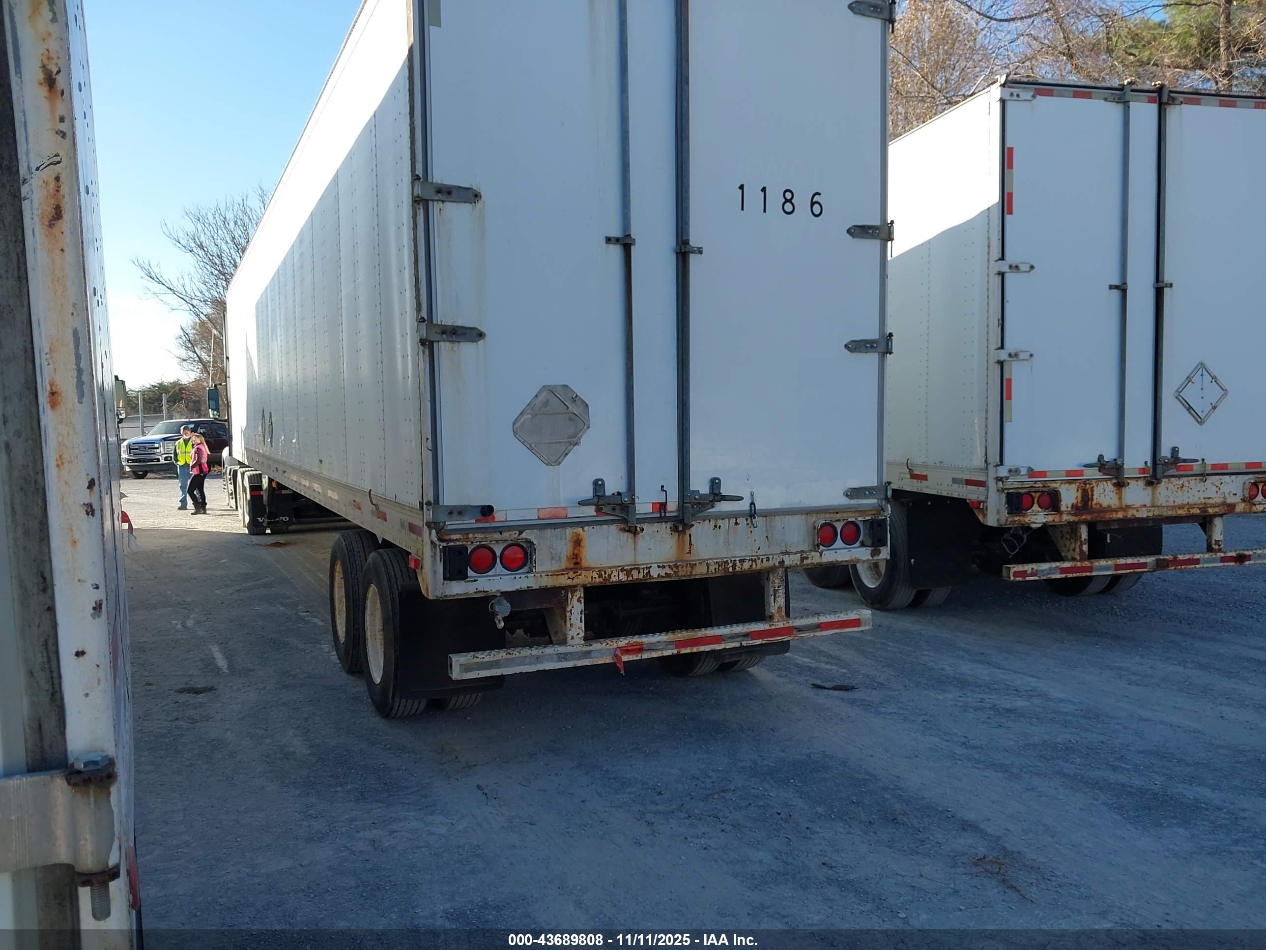 UTILITY TRAILER image 3