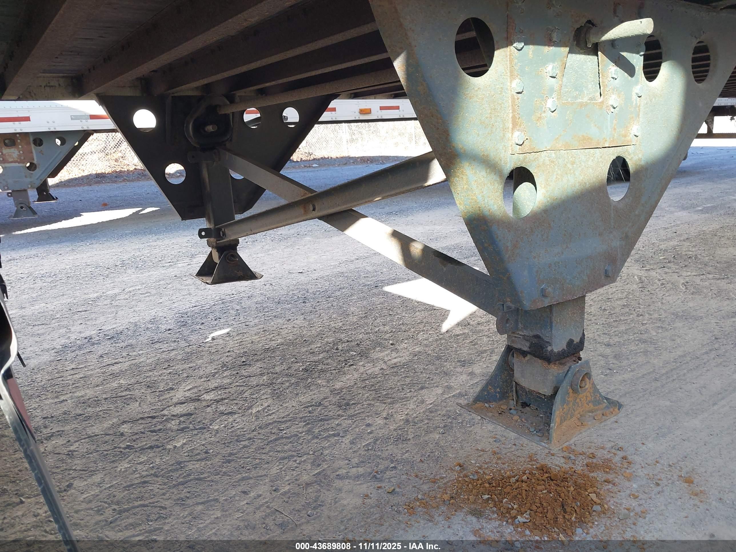 UTILITY TRAILER image 7