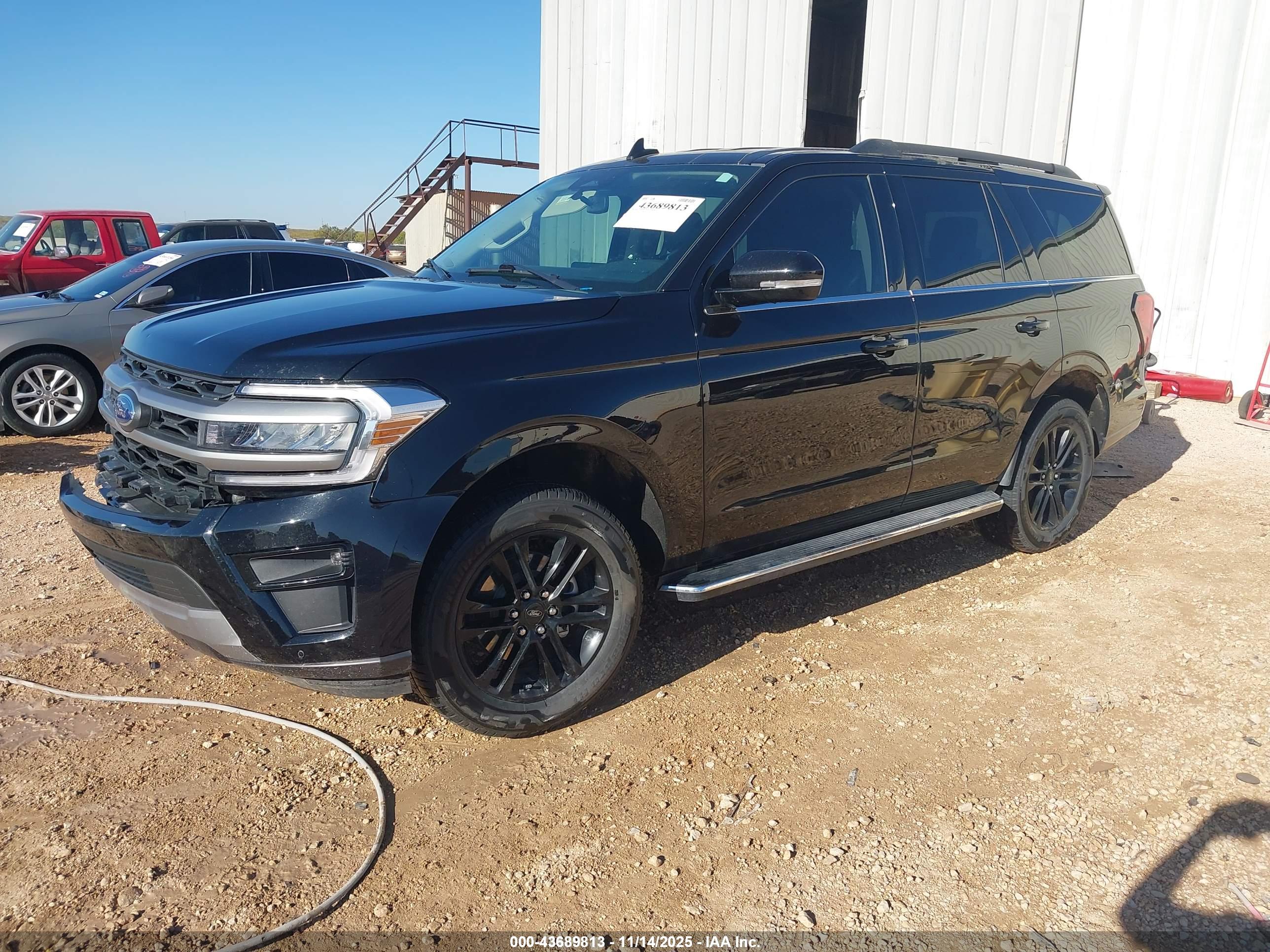 FORD EXPEDITION image 2