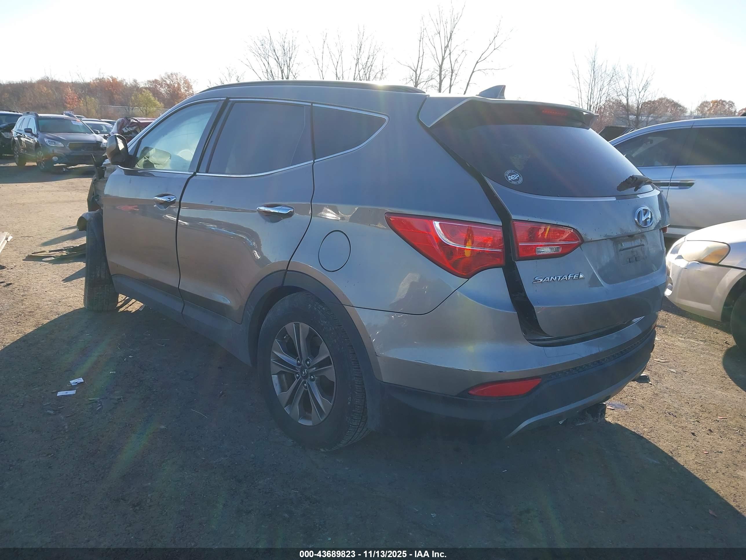 HYUNDAI SANTA image 3
