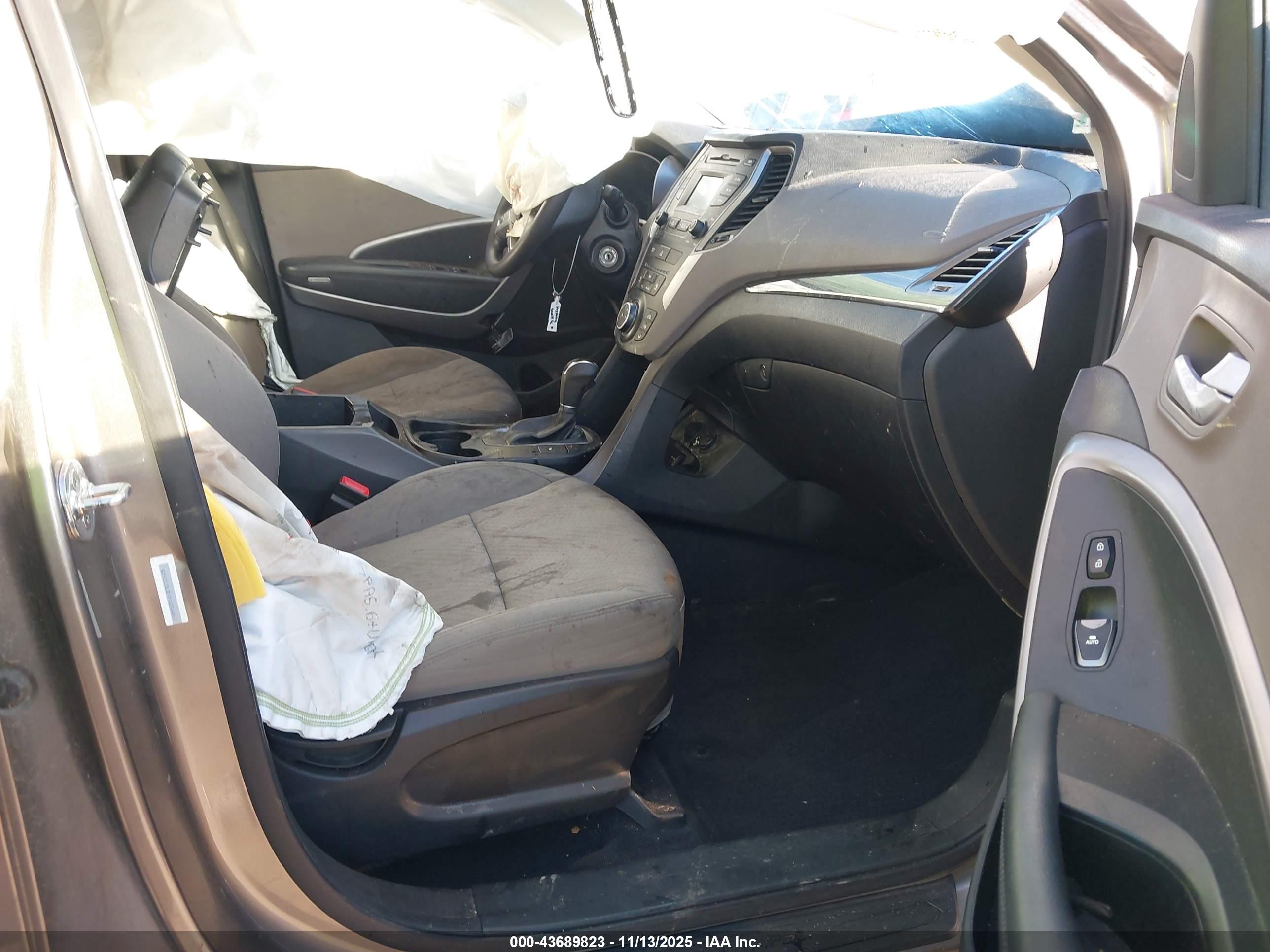 HYUNDAI SANTA image 5