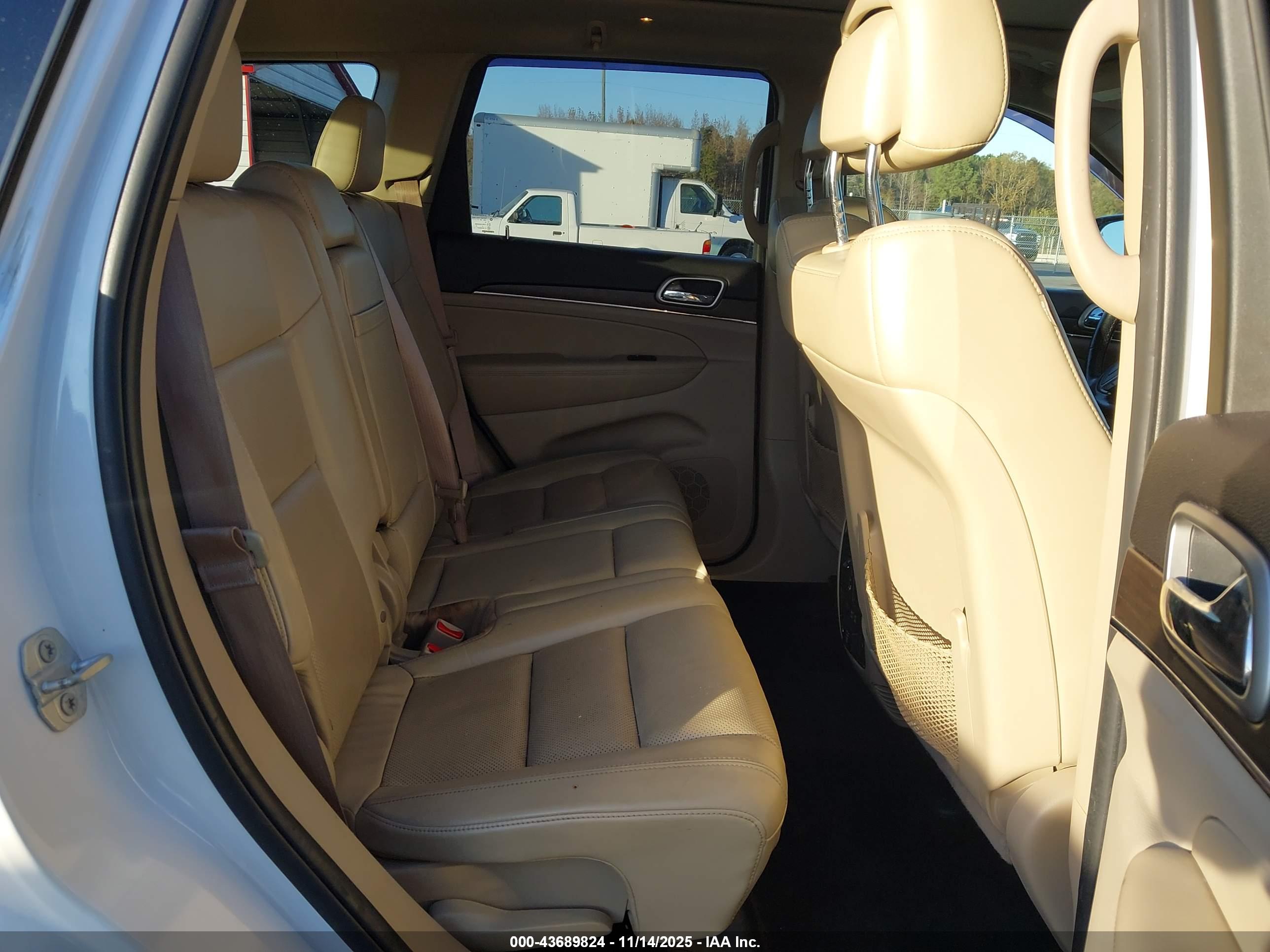 JEEP GRAND image 8
