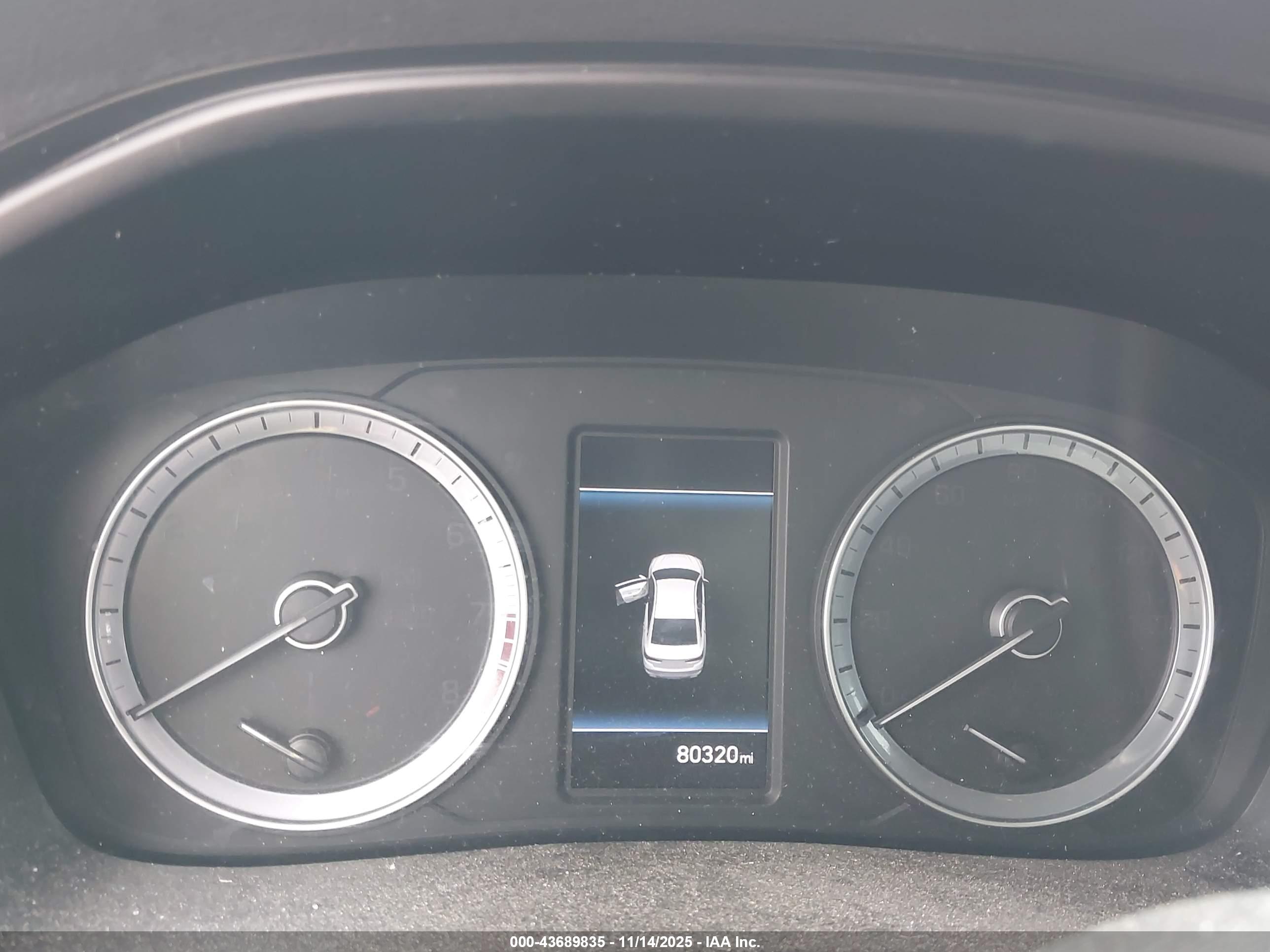 HYUNDAI SONATA image 7