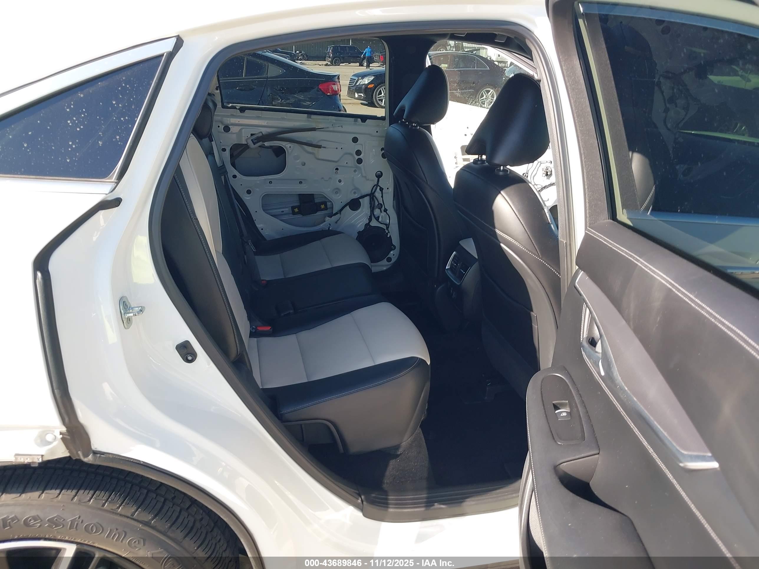 INFINITI QX55 image 8