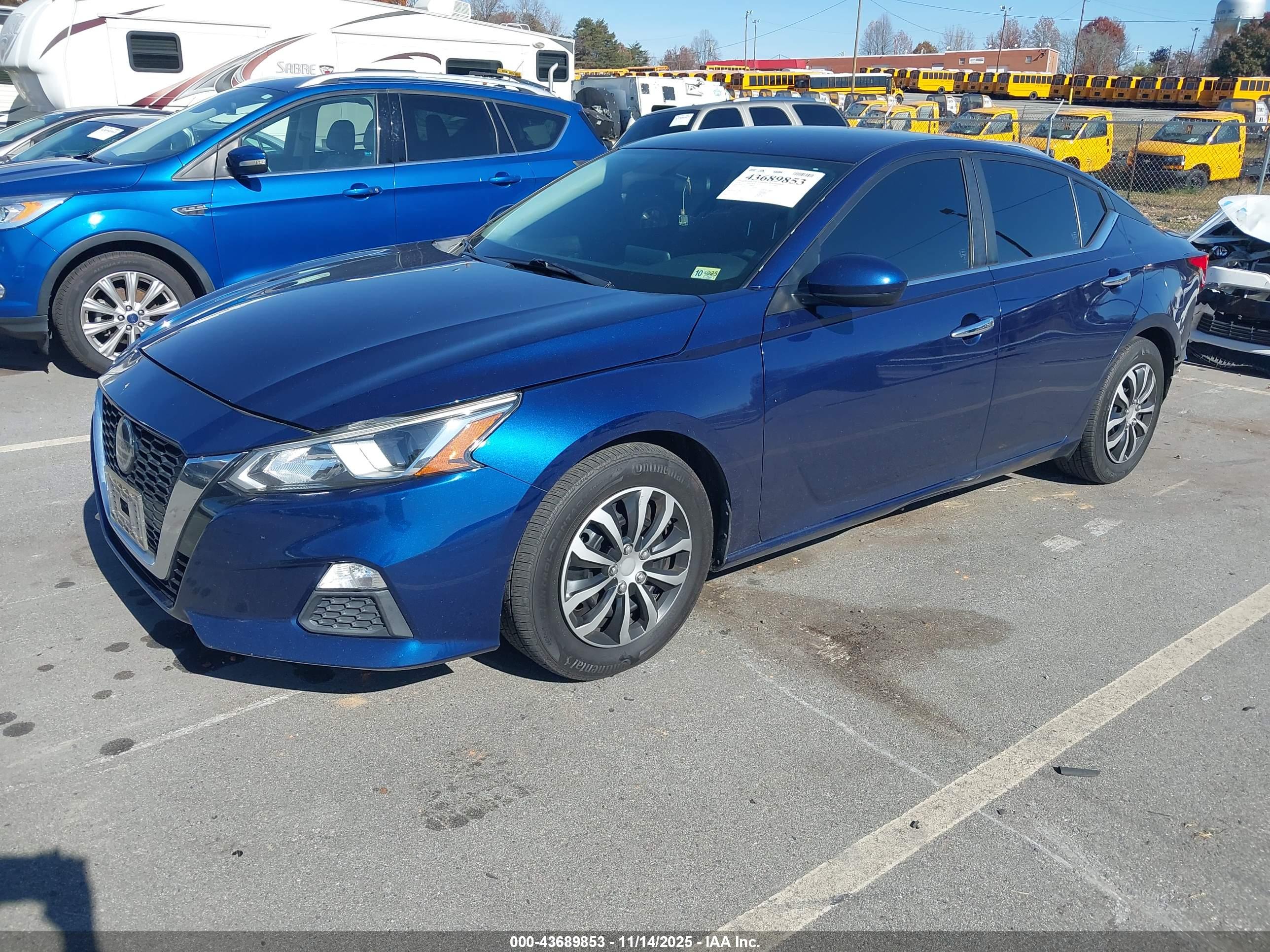 NISSAN ALTIMA image 2