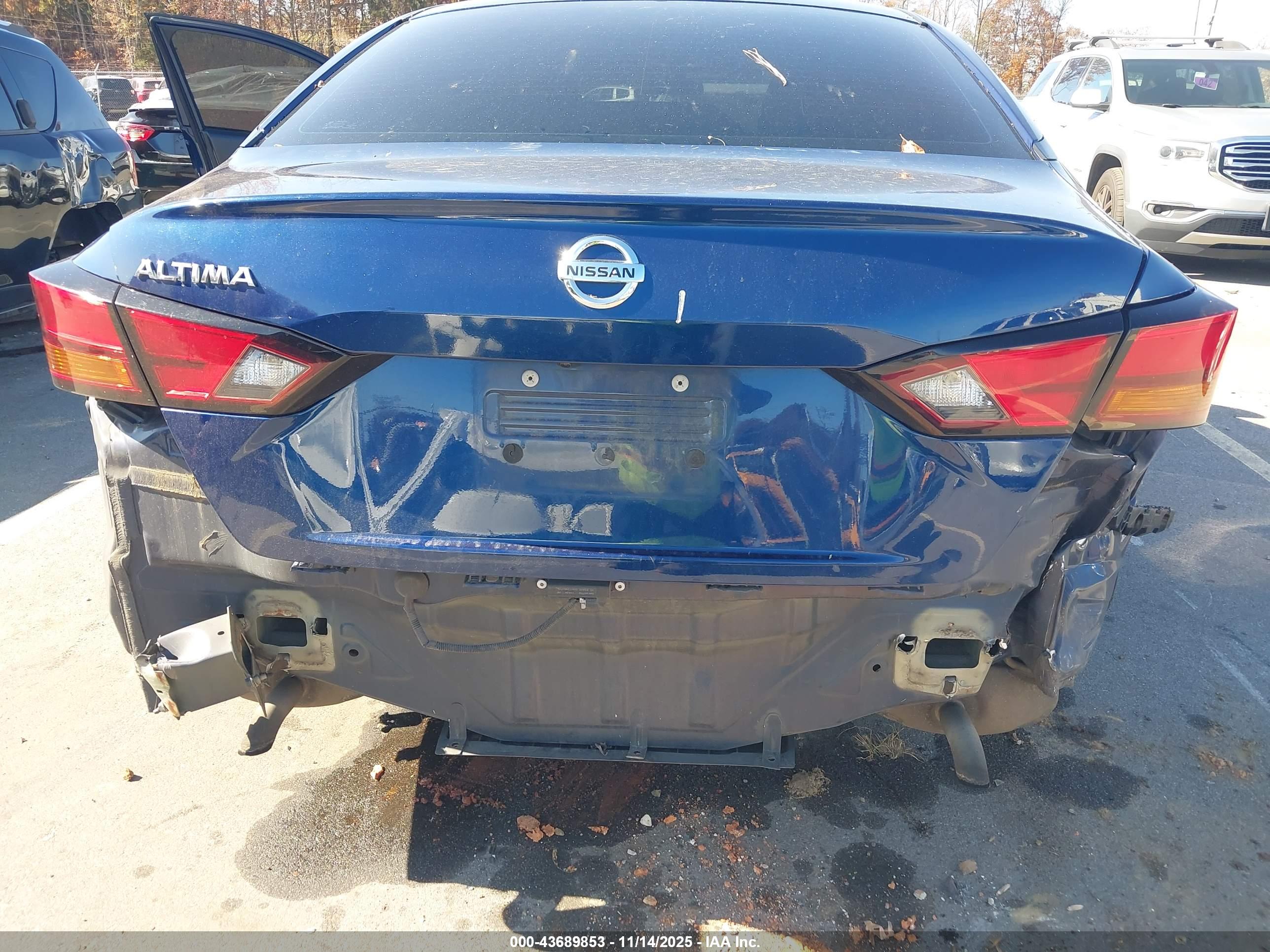 NISSAN ALTIMA image 6