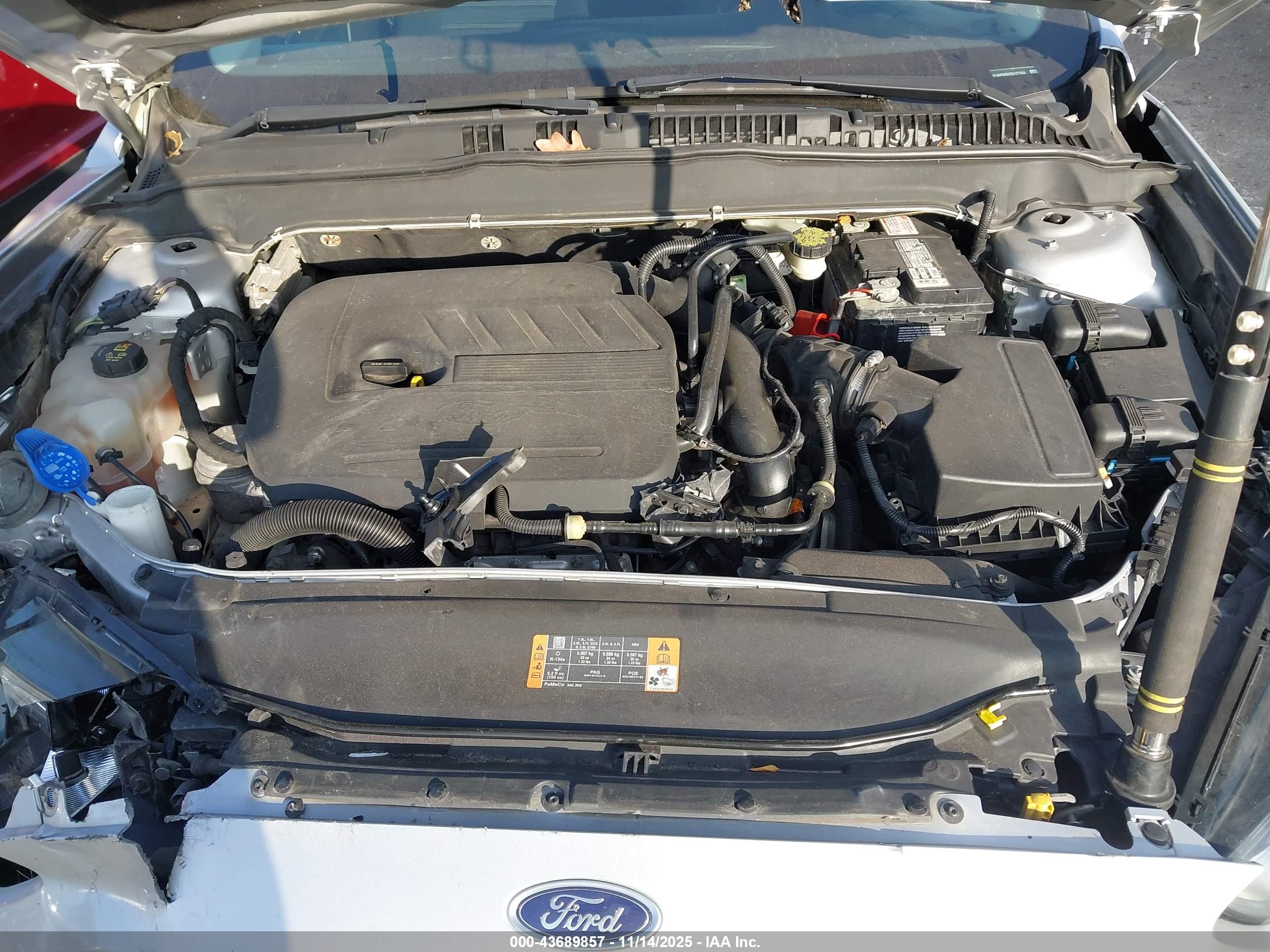 FORD FUSION image 10