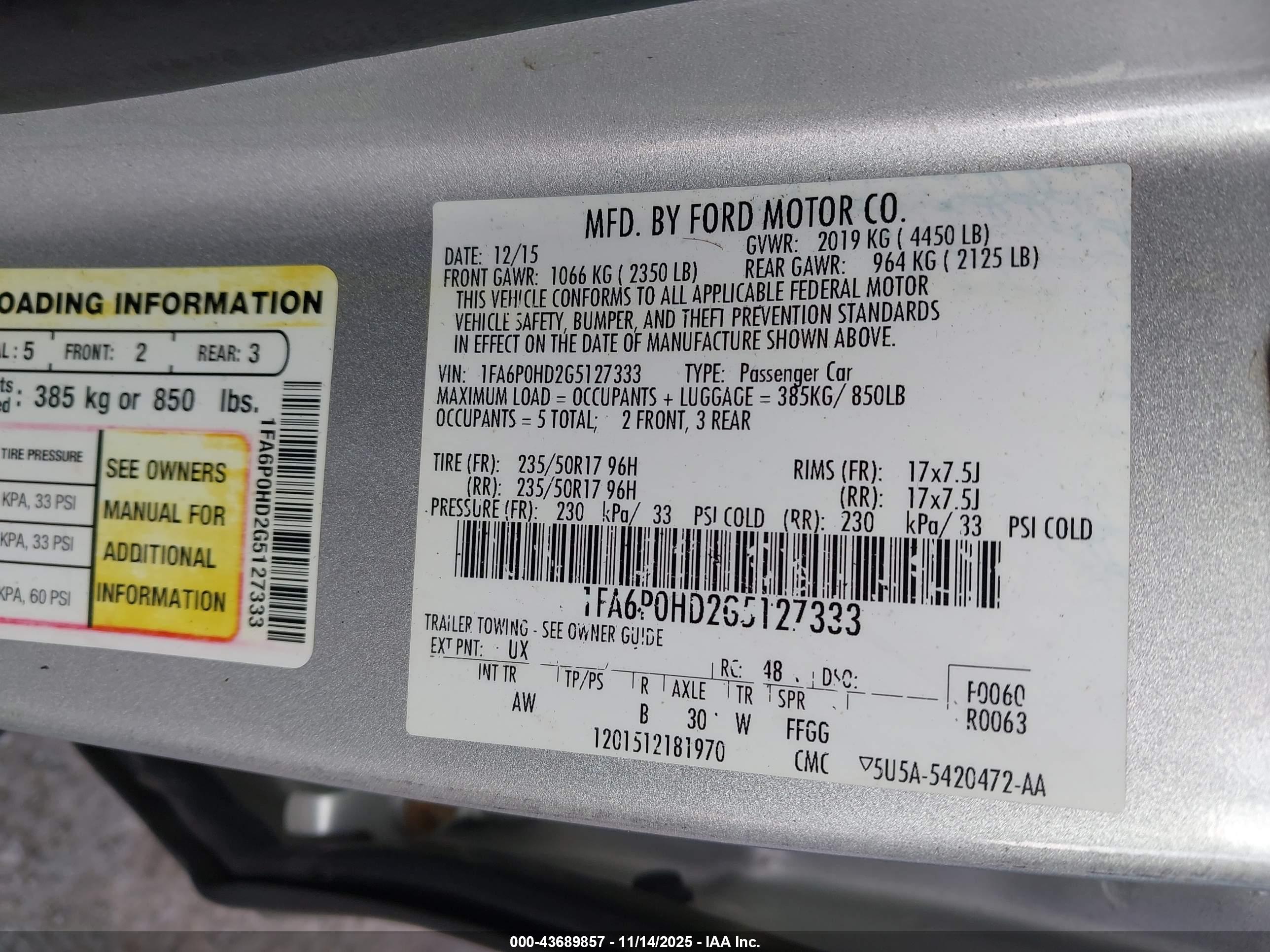 FORD FUSION image 9