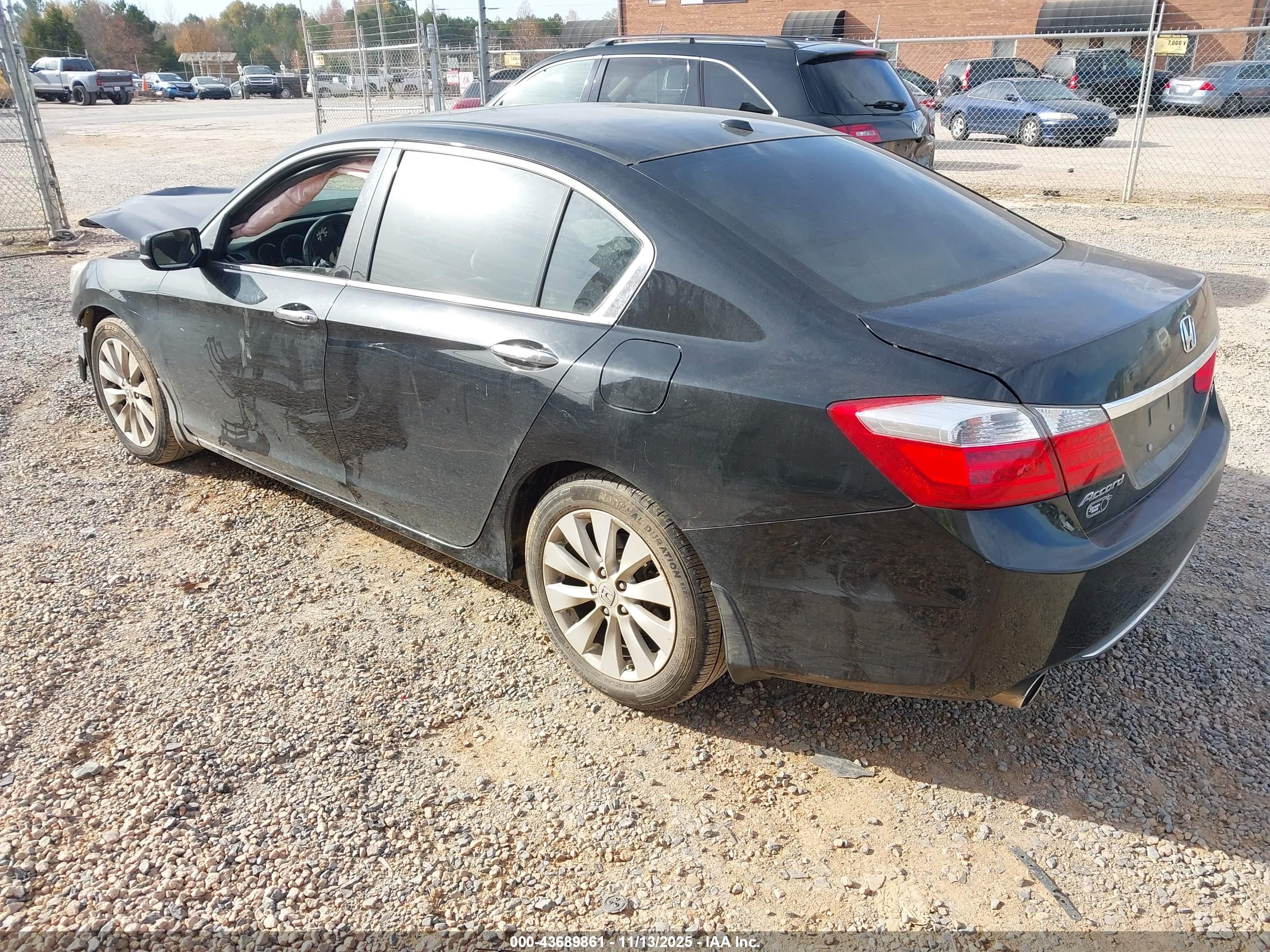 HONDA ACCORD image 3