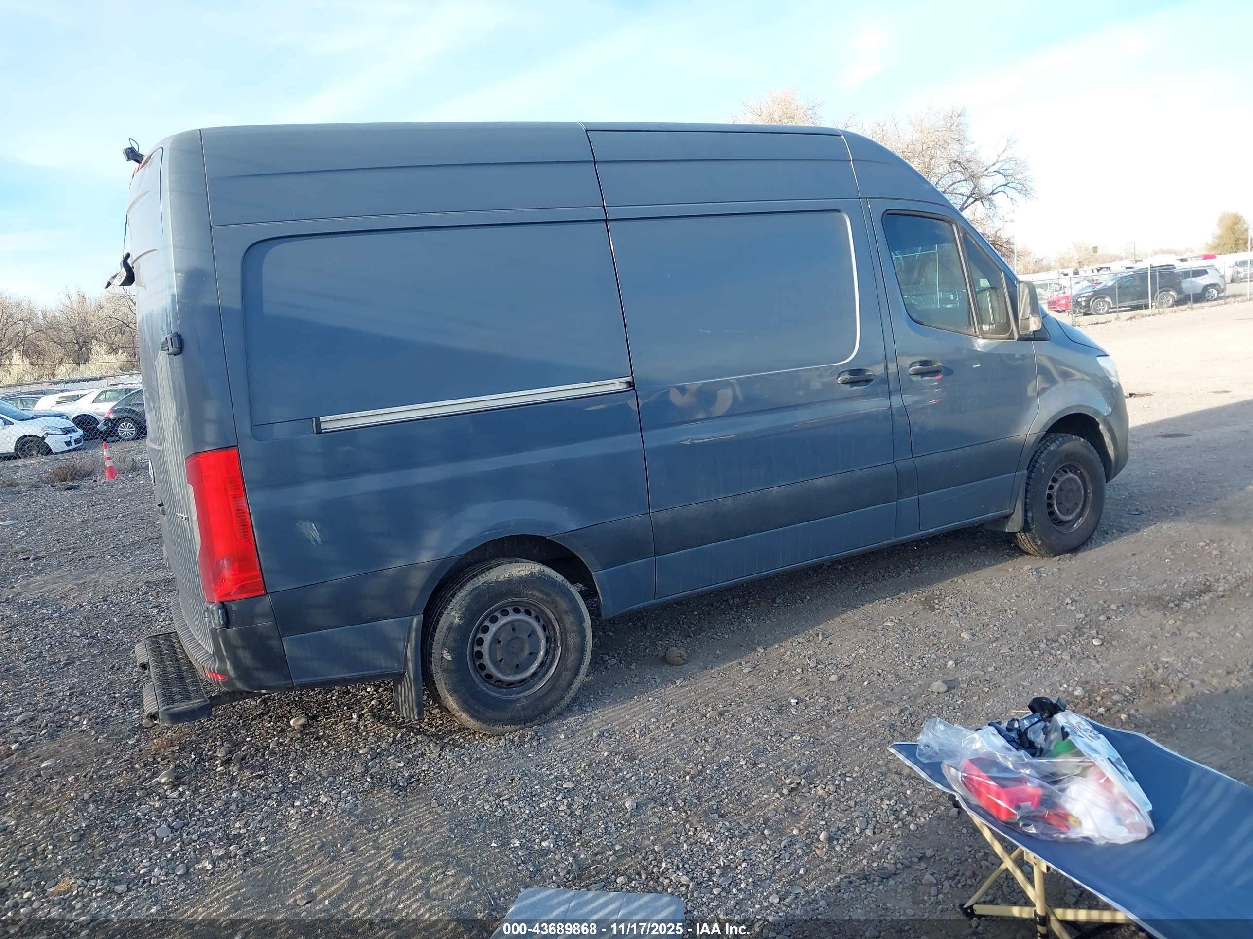 MERCEDES-BENZ SPRINTER image 4