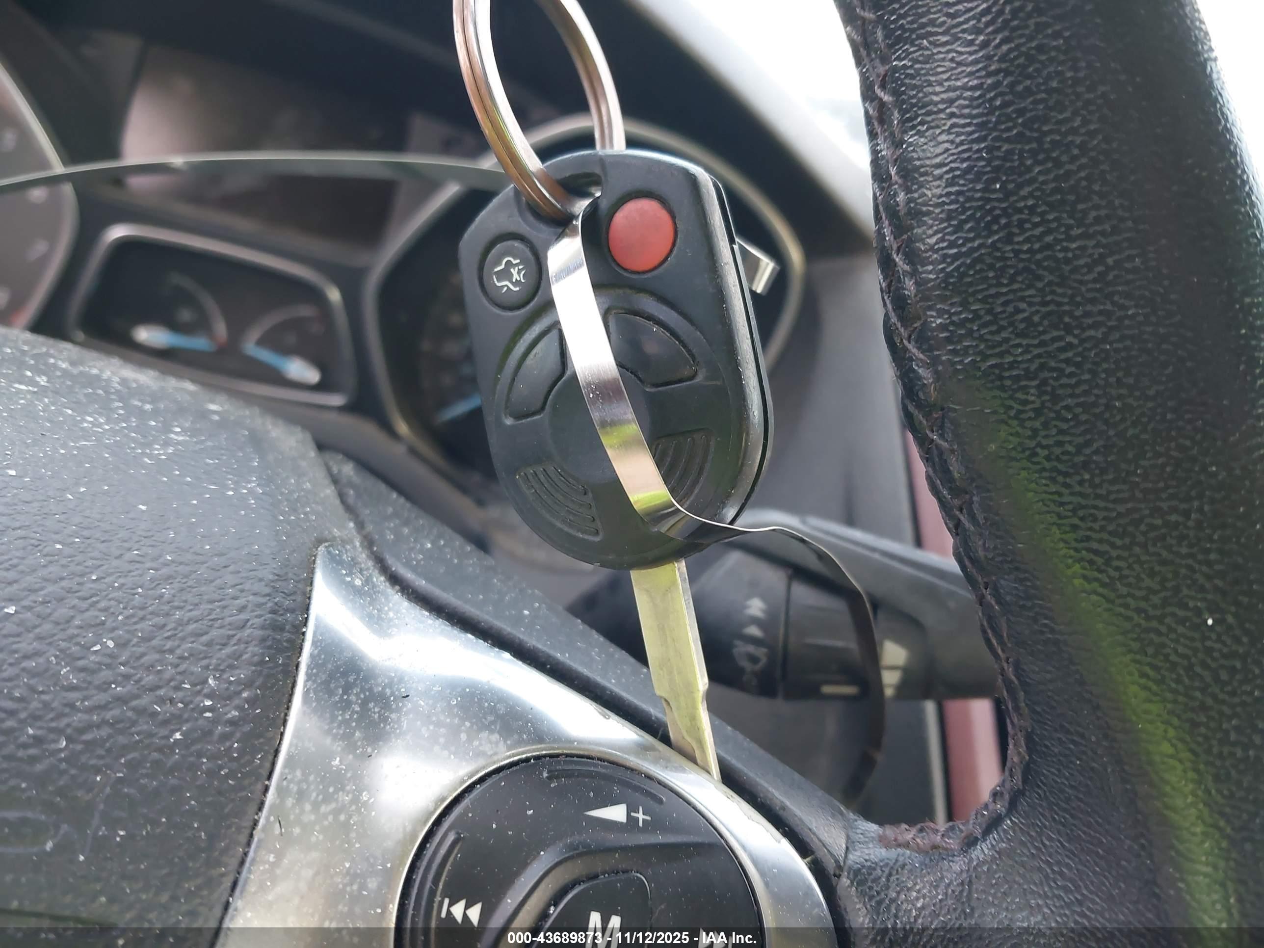 FORD FOCUS image 11
