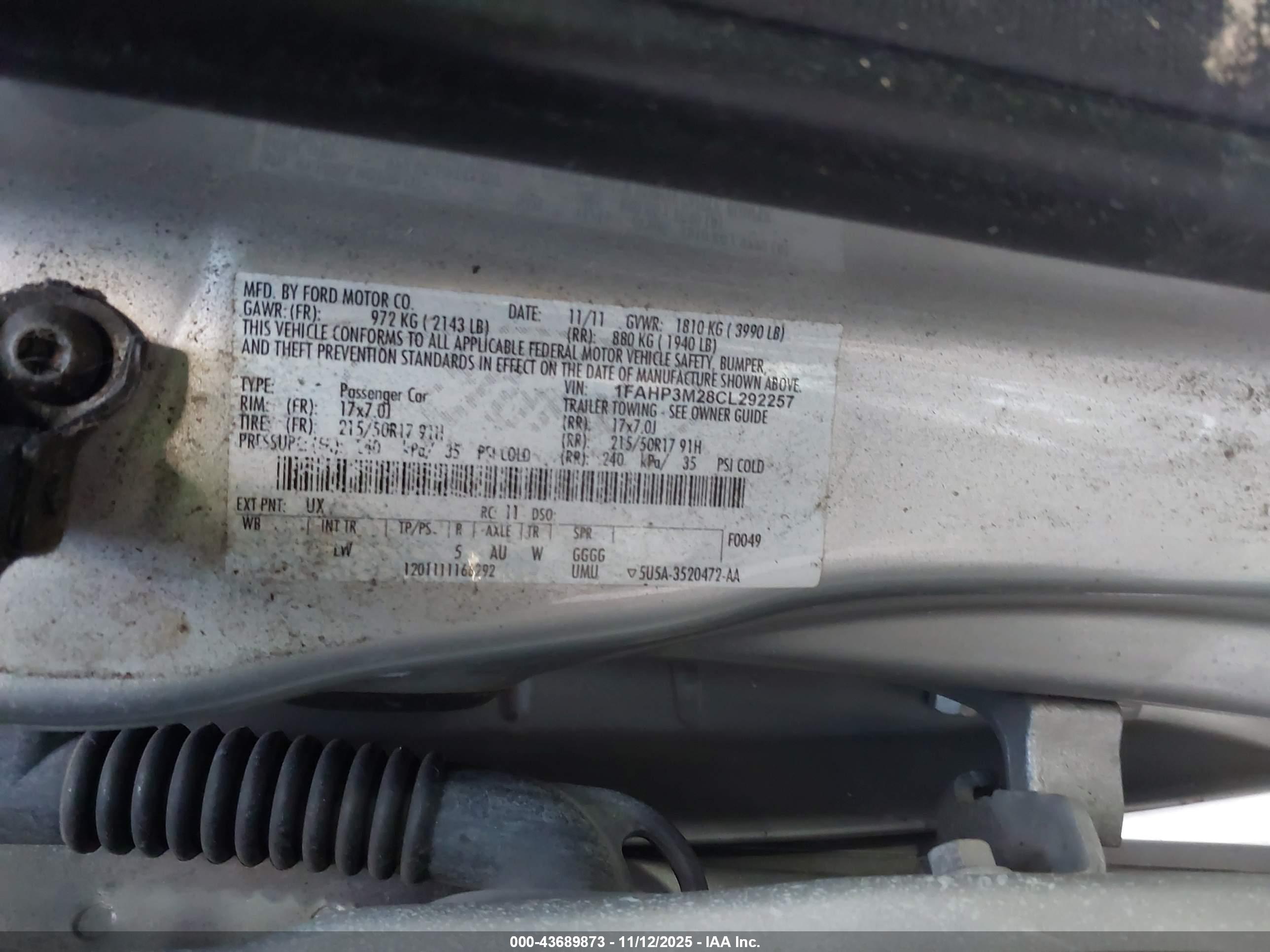 FORD FOCUS image 9
