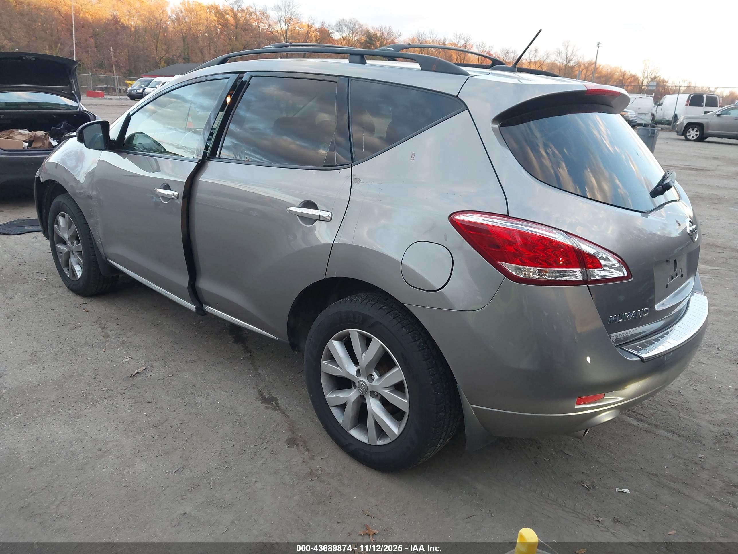 NISSAN MURANO image 3