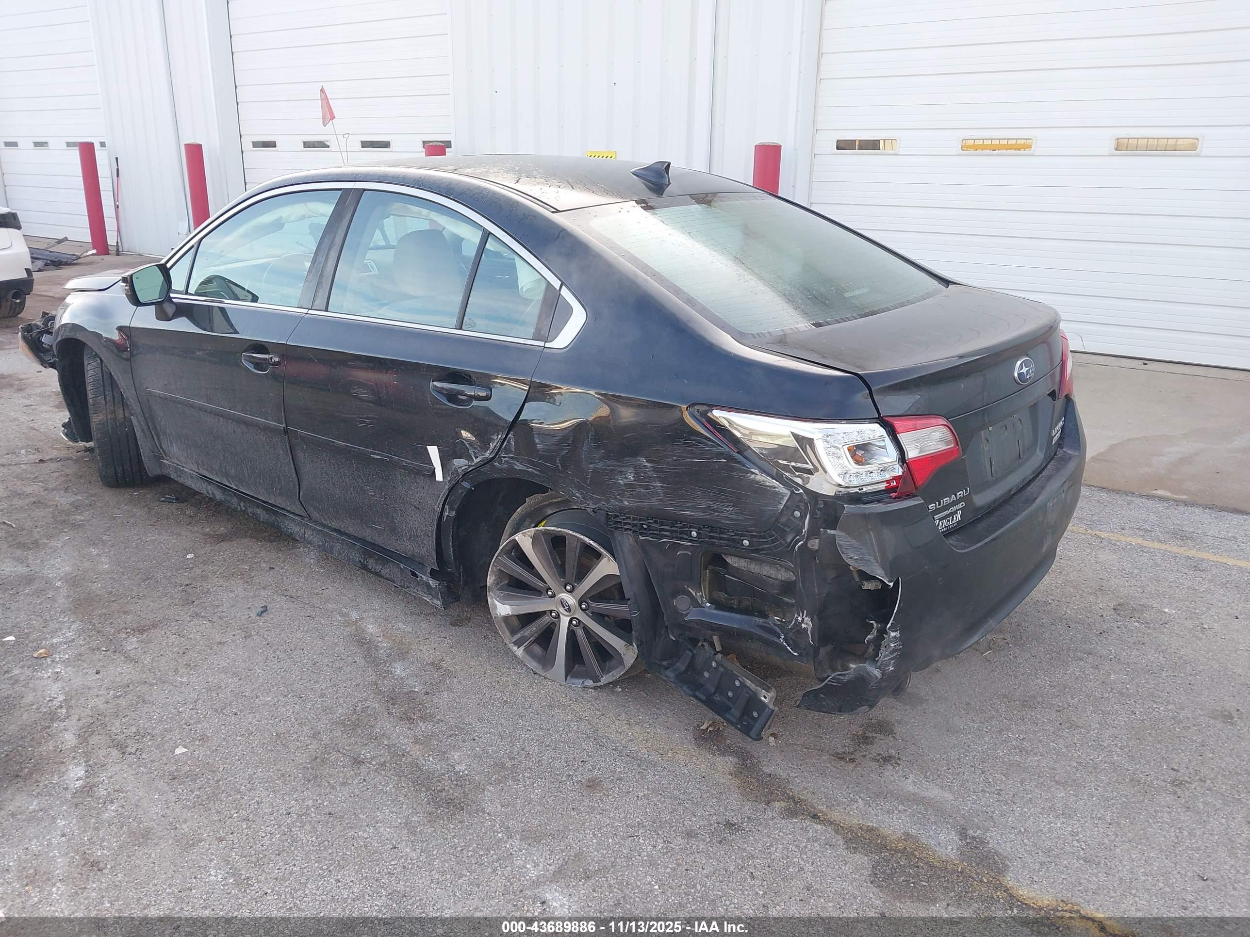 SUBARU LEGACY image 3