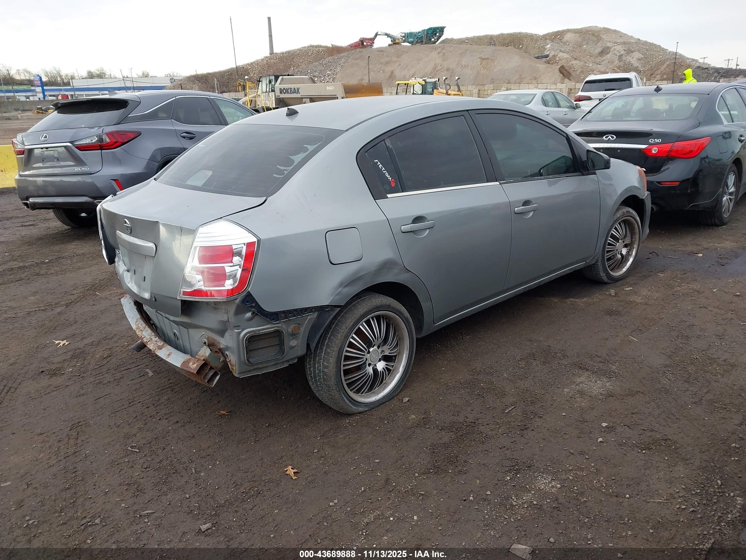 NISSAN SENTRA image 4