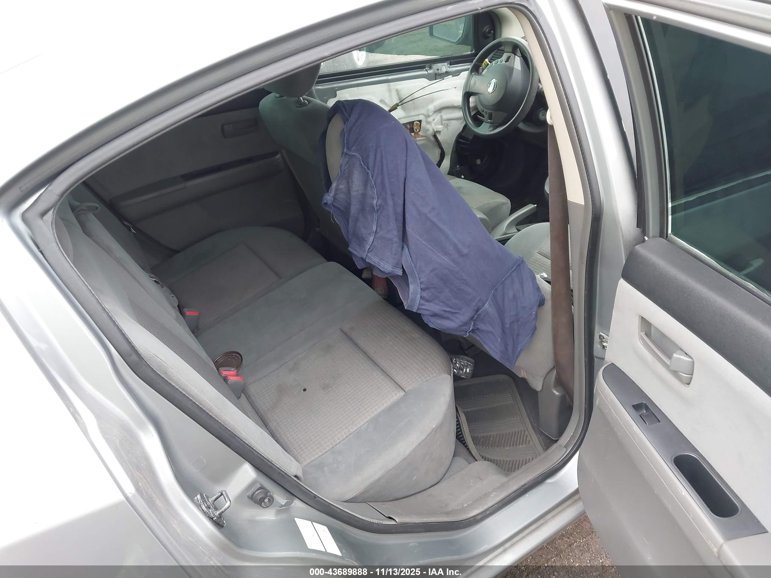 NISSAN SENTRA image 8
