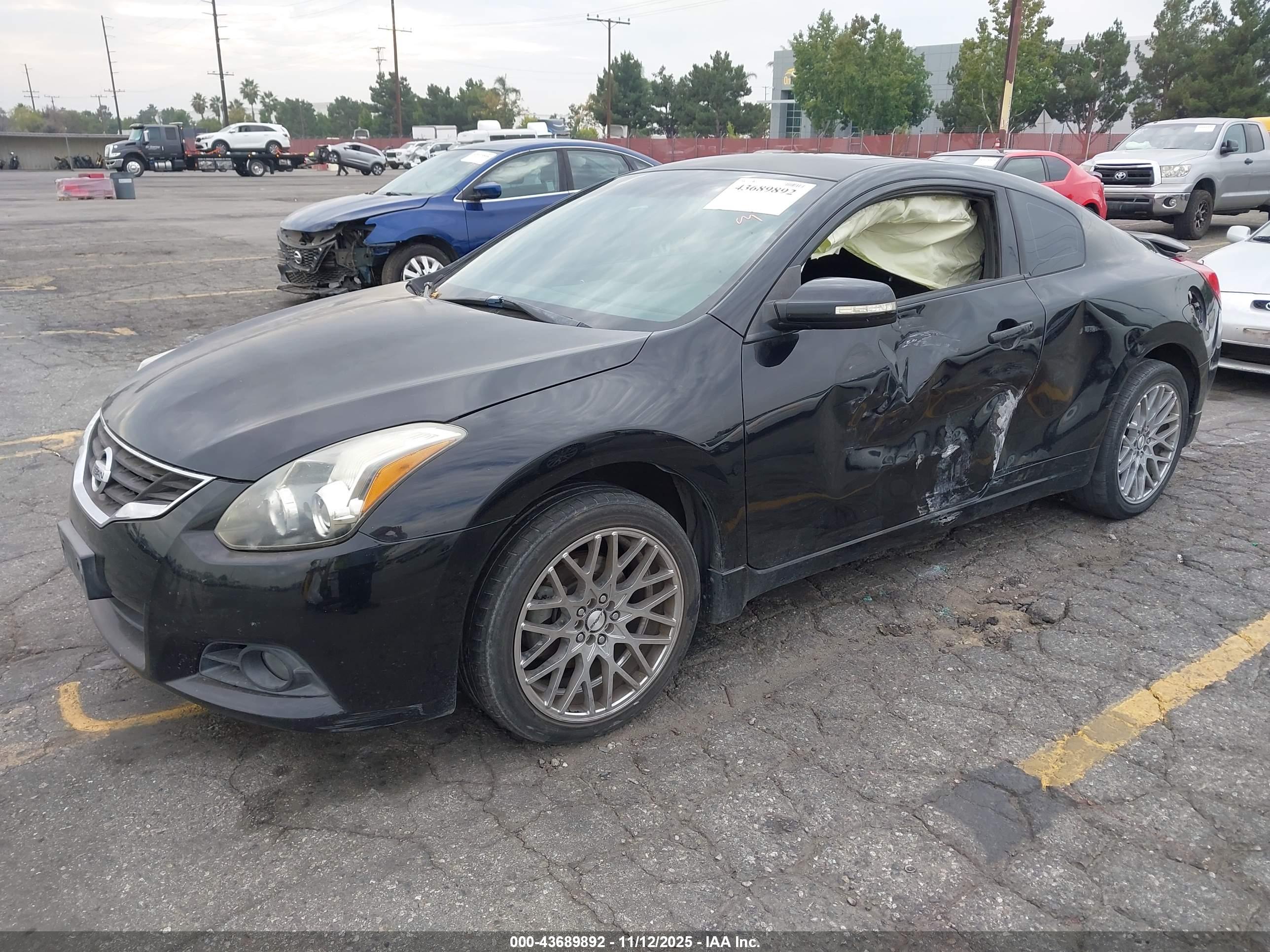 NISSAN ALTIMA image 2