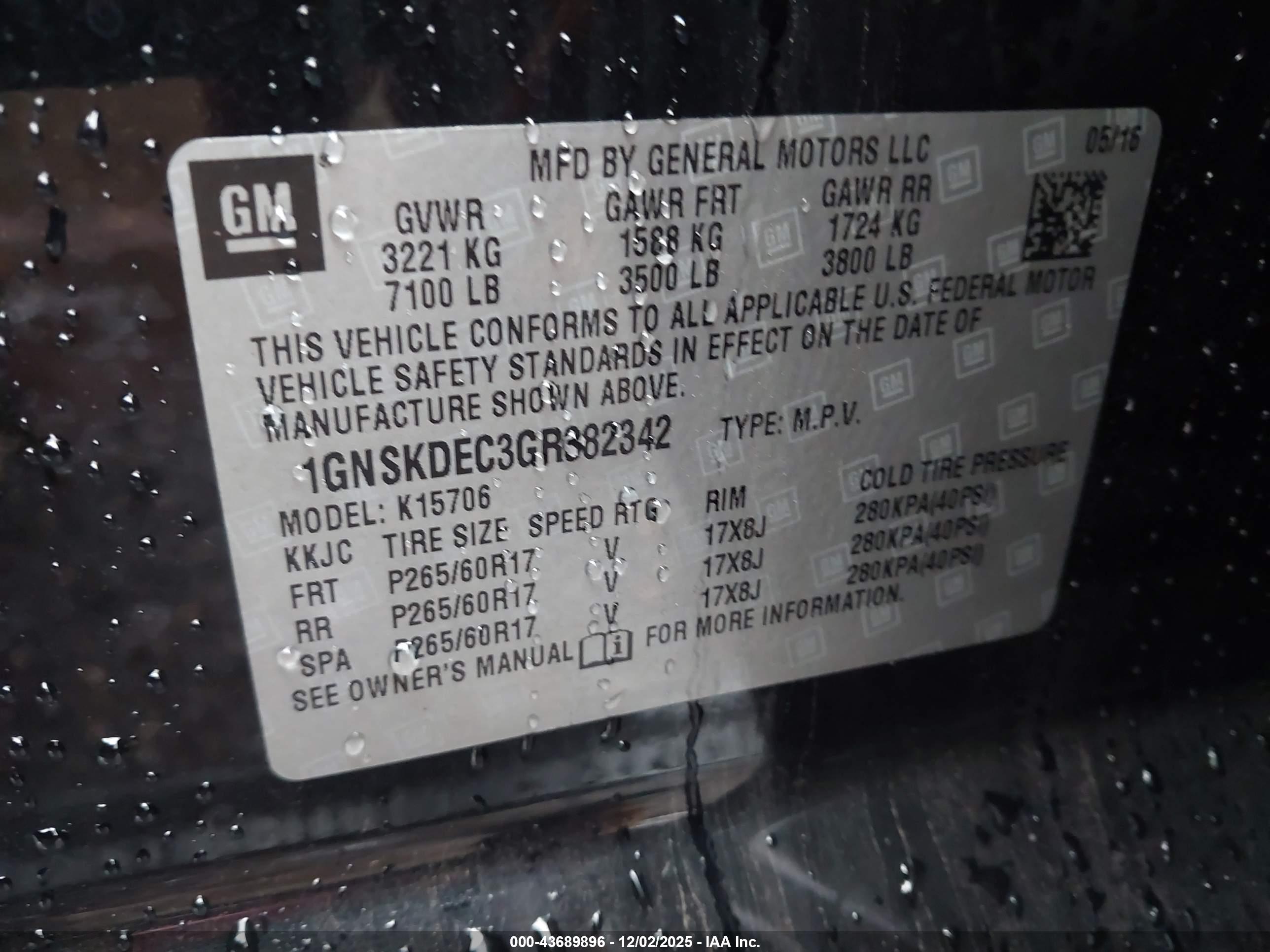 CHEVROLET TAHOE image 9