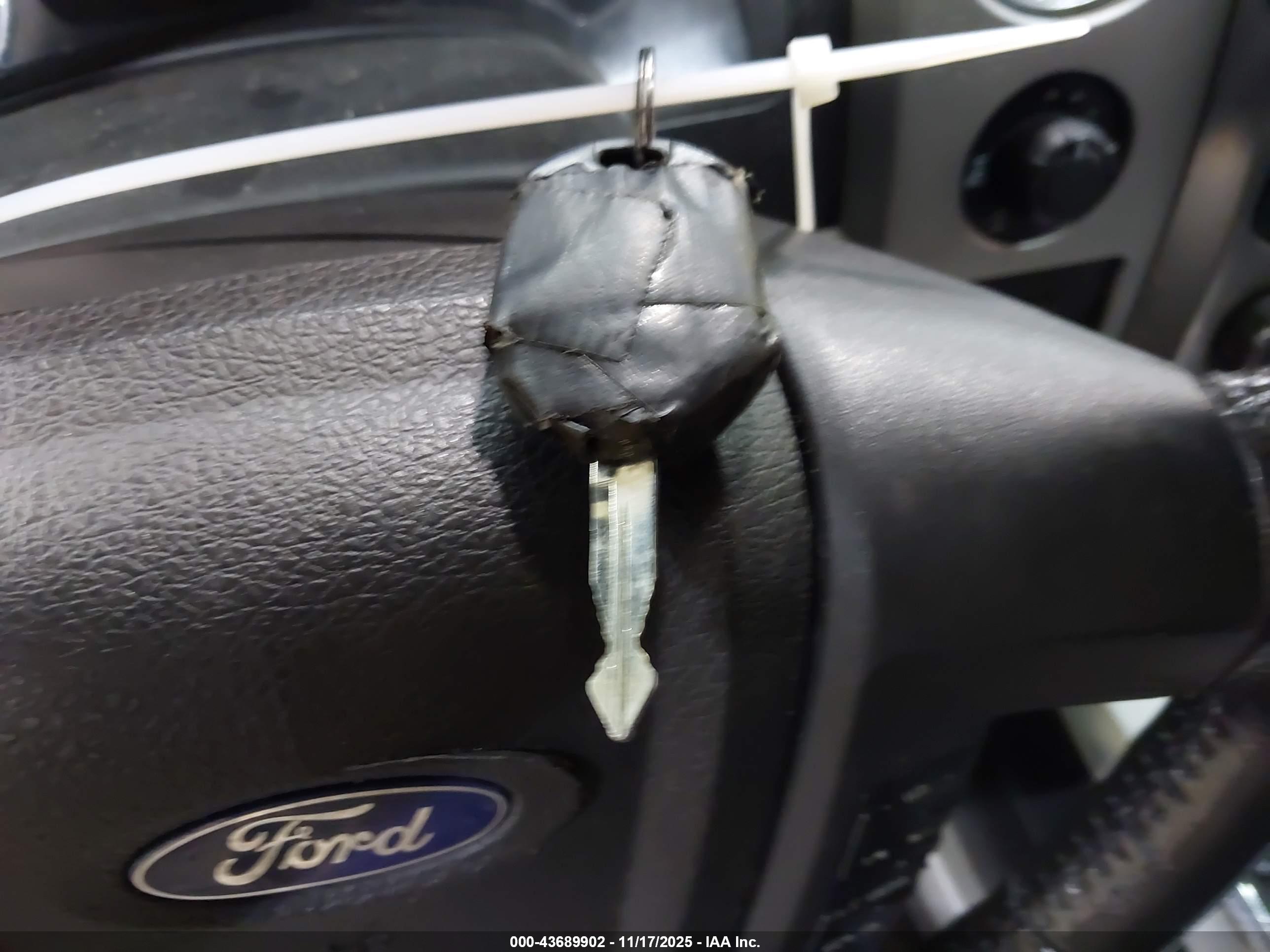 FORD F-150 image 11