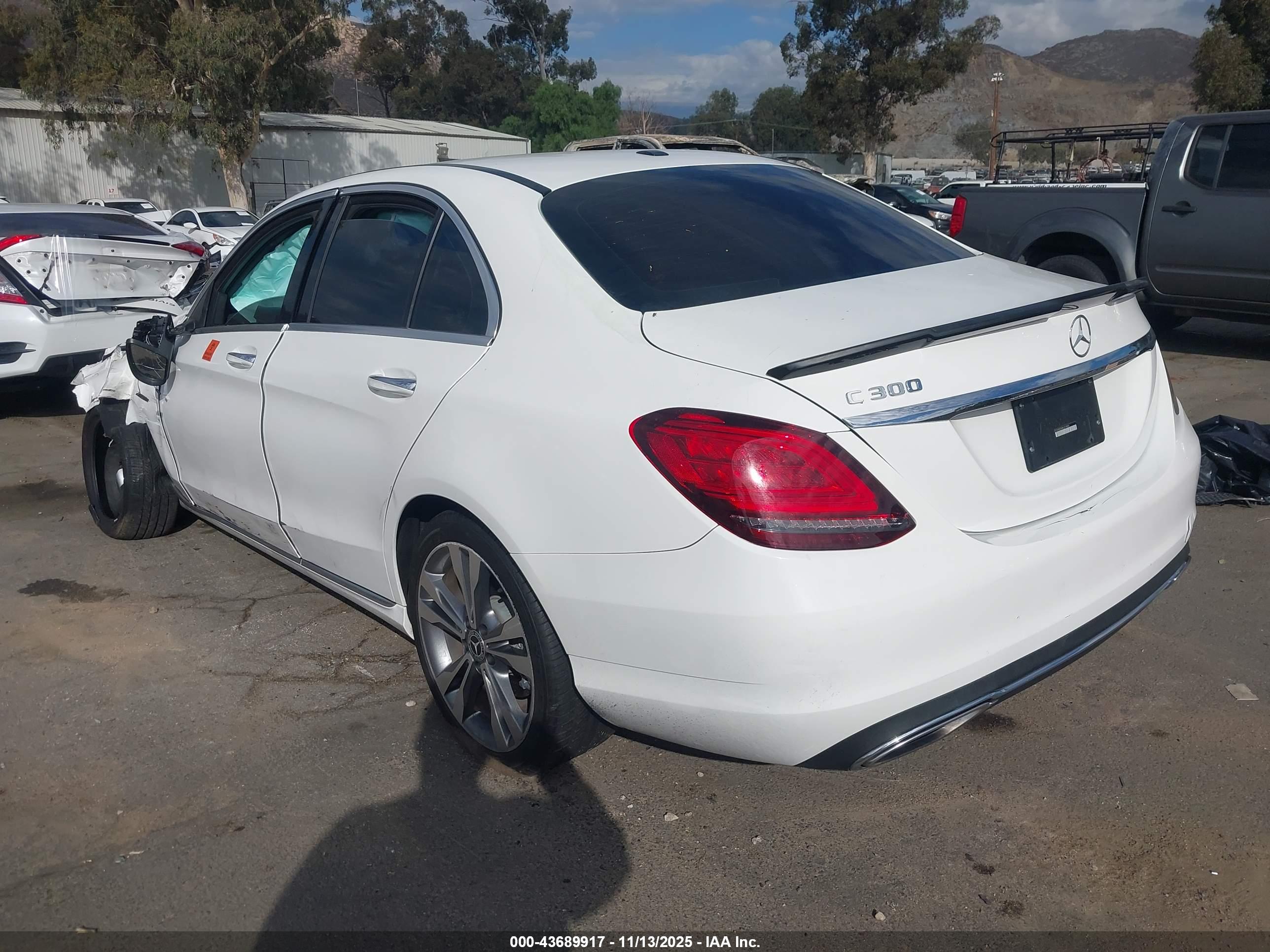 MERCEDES-BENZ C image 3