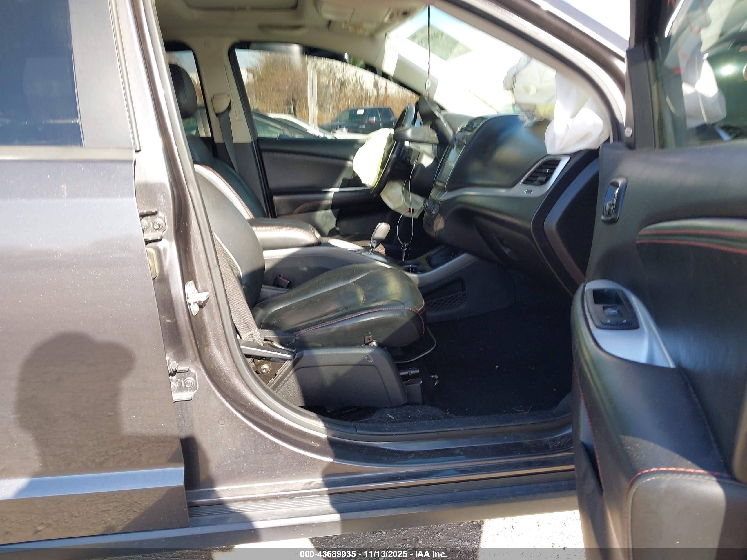 DODGE JOURNEY image 5