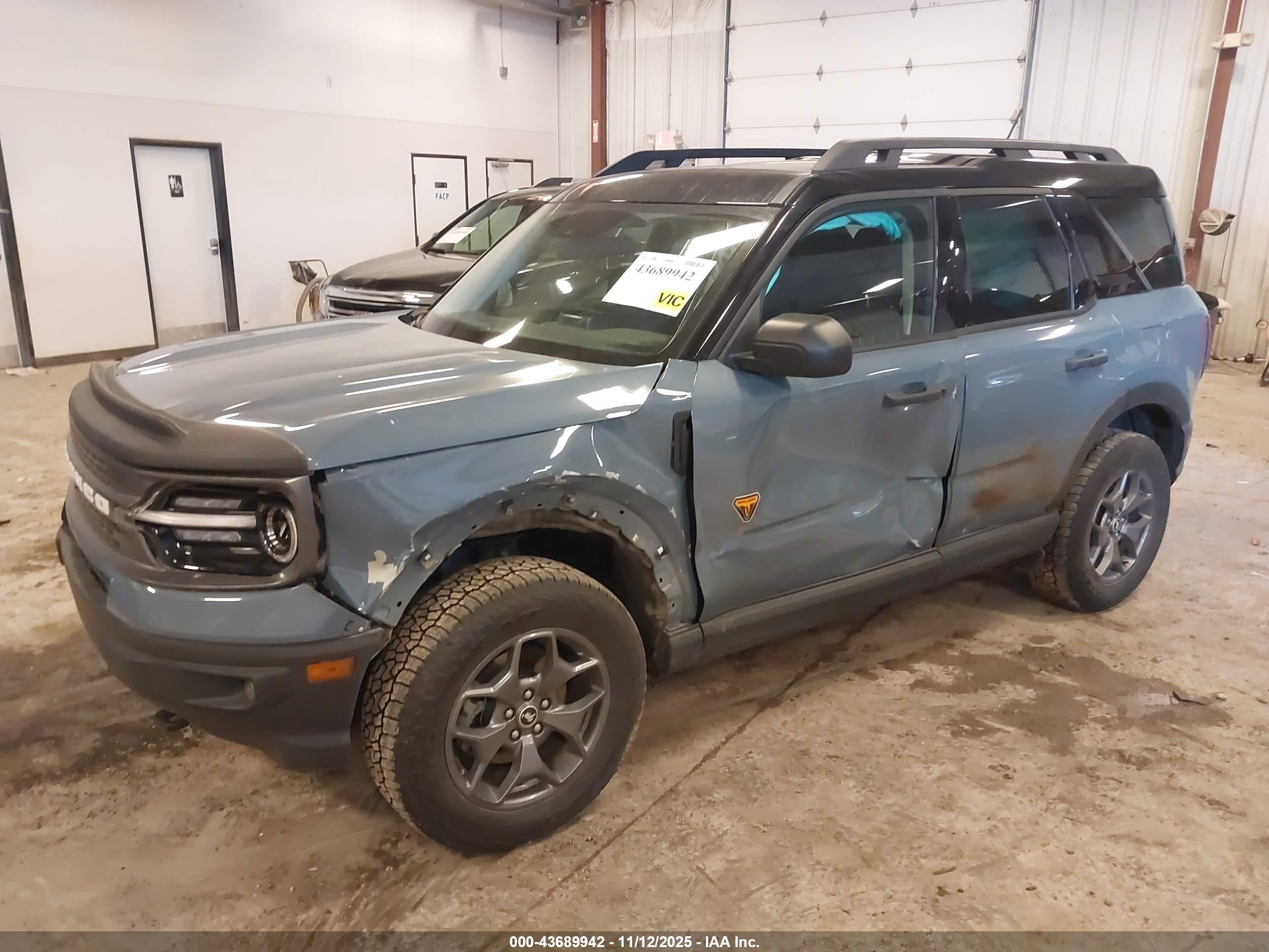 FORD BRONCO image 6