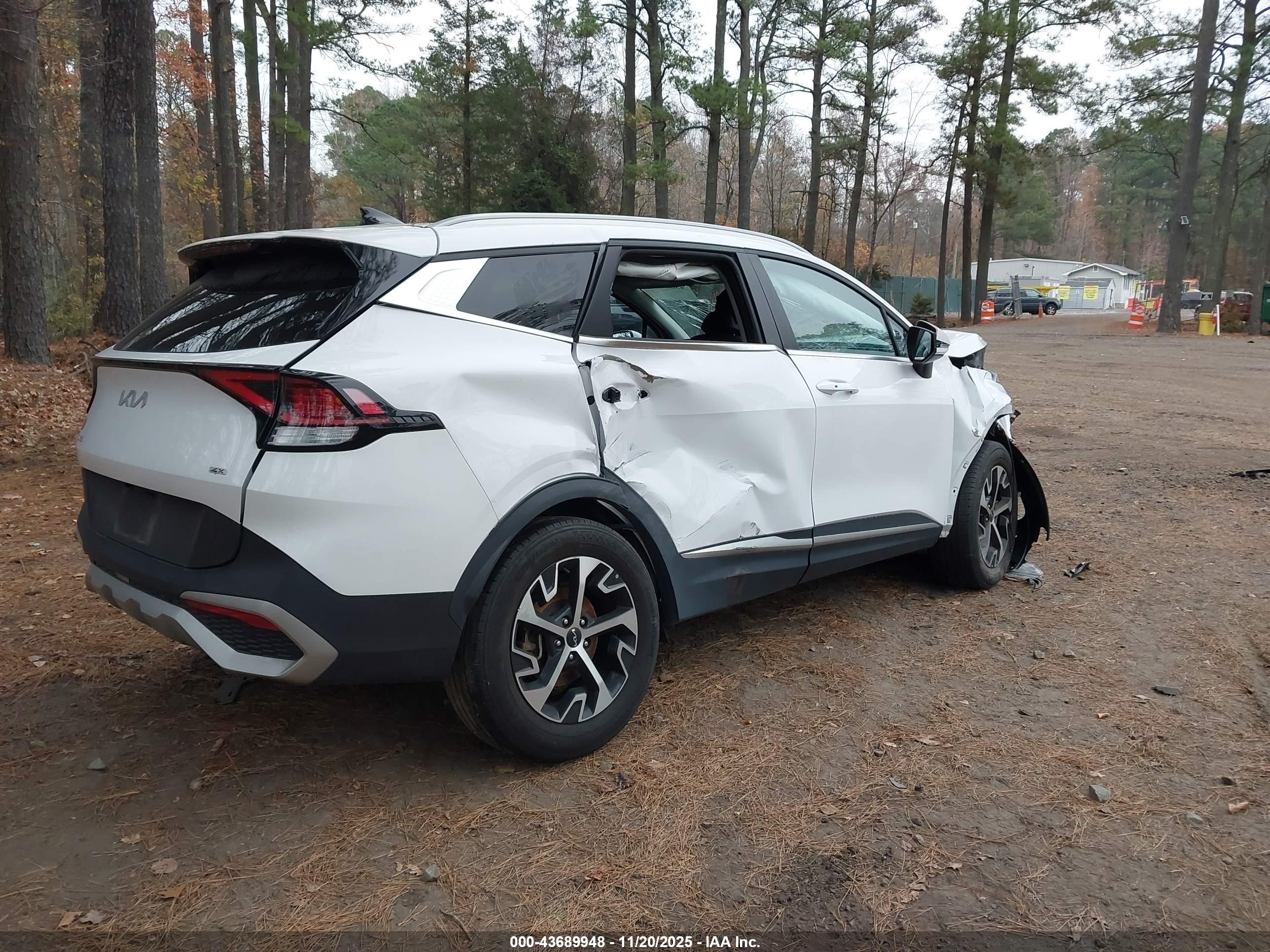 KIA SPORTAGE image 4