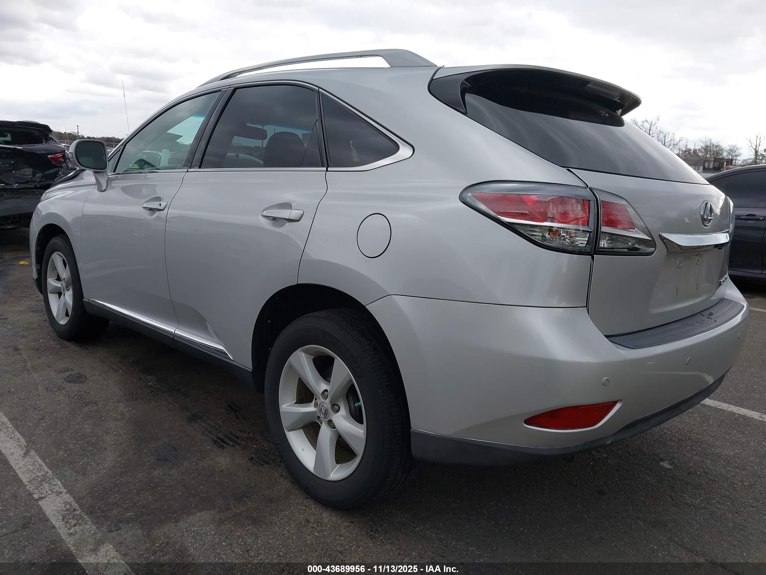 LEXUS RX image 3