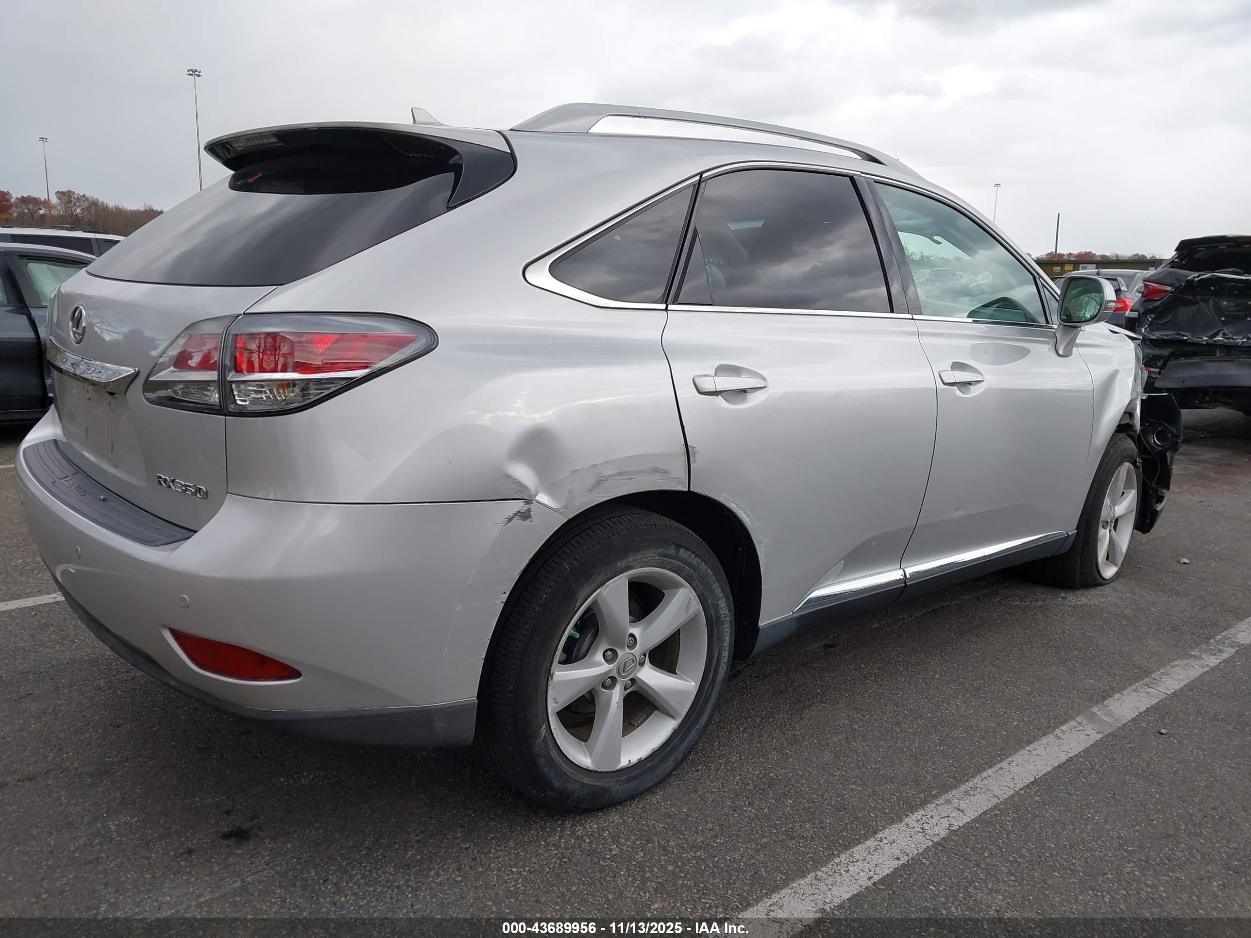 LEXUS RX image 4