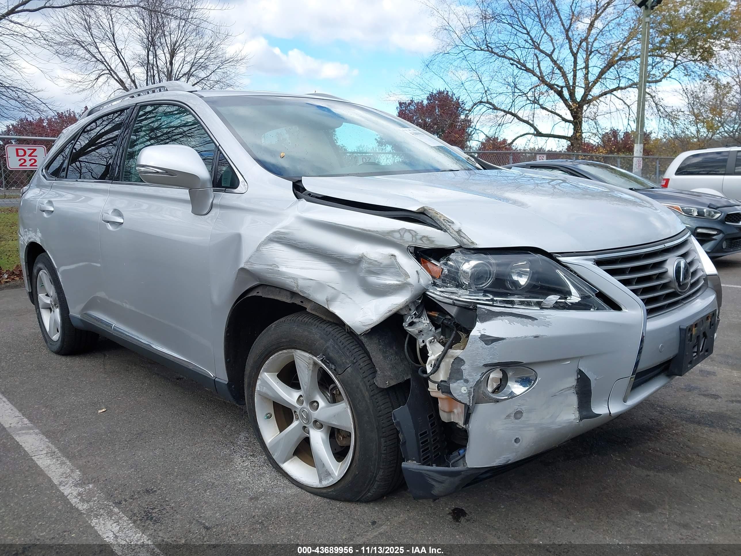 LEXUS RX image 6