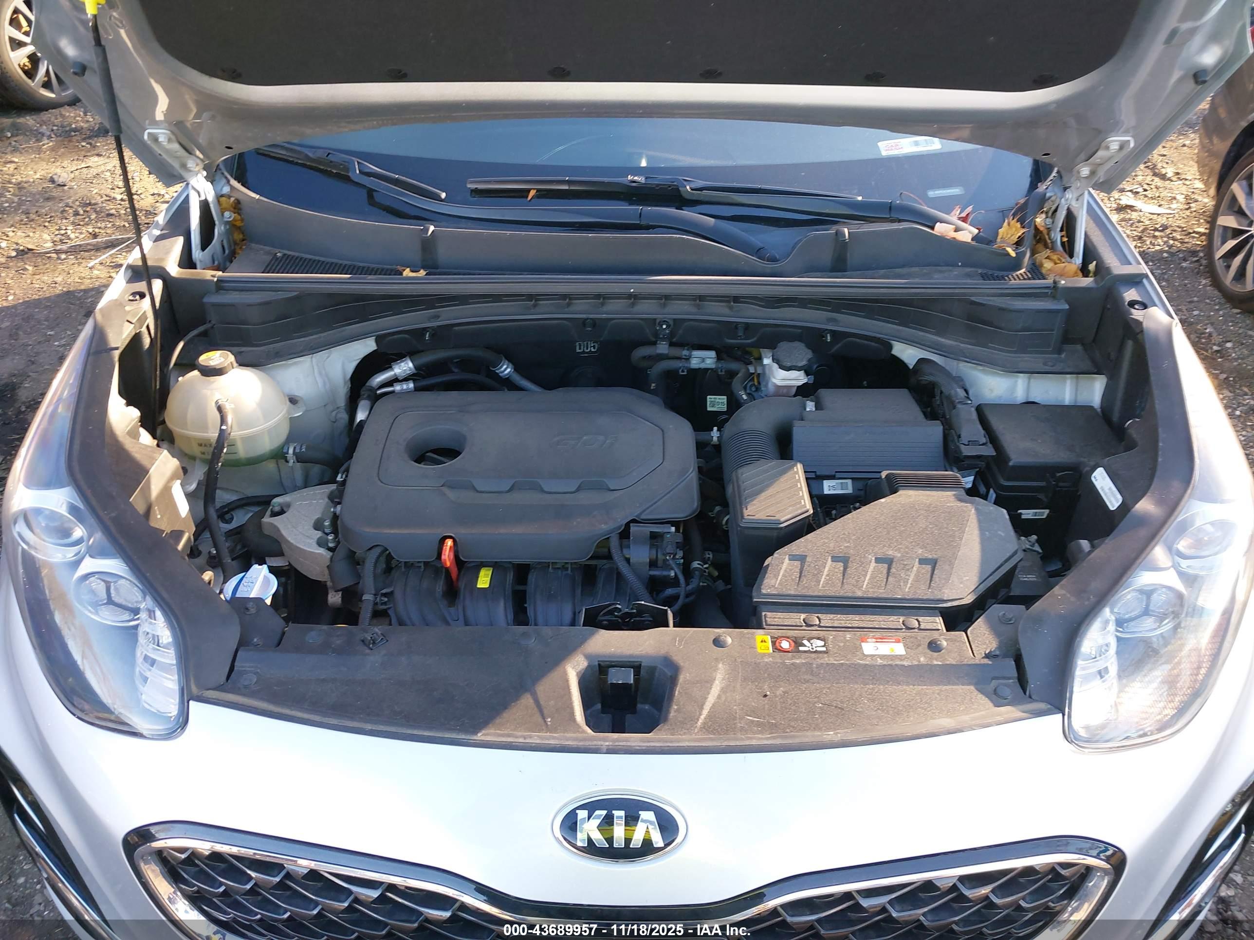 KIA SPORTAGE image 10