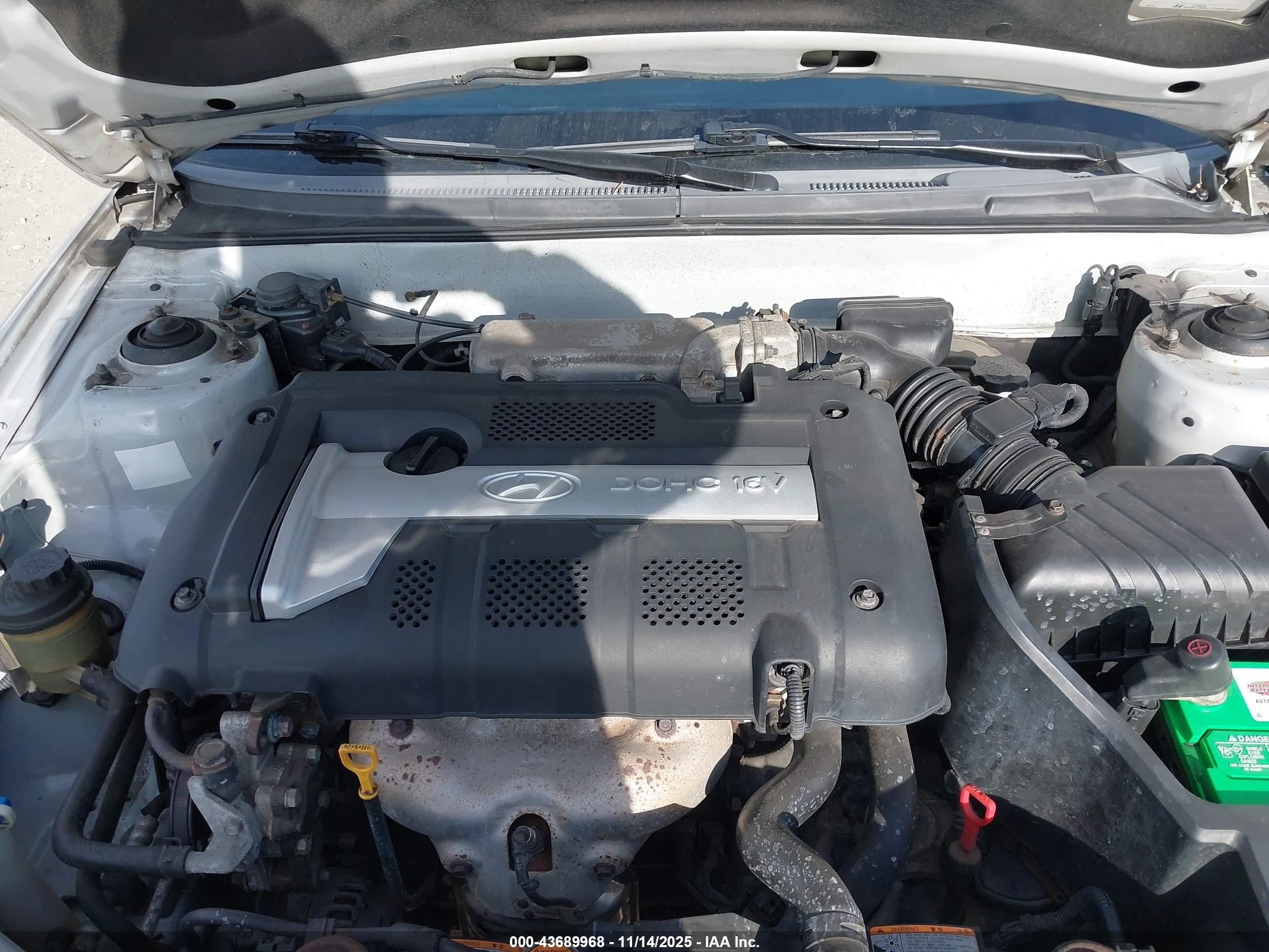HYUNDAI ELANTRA image 10