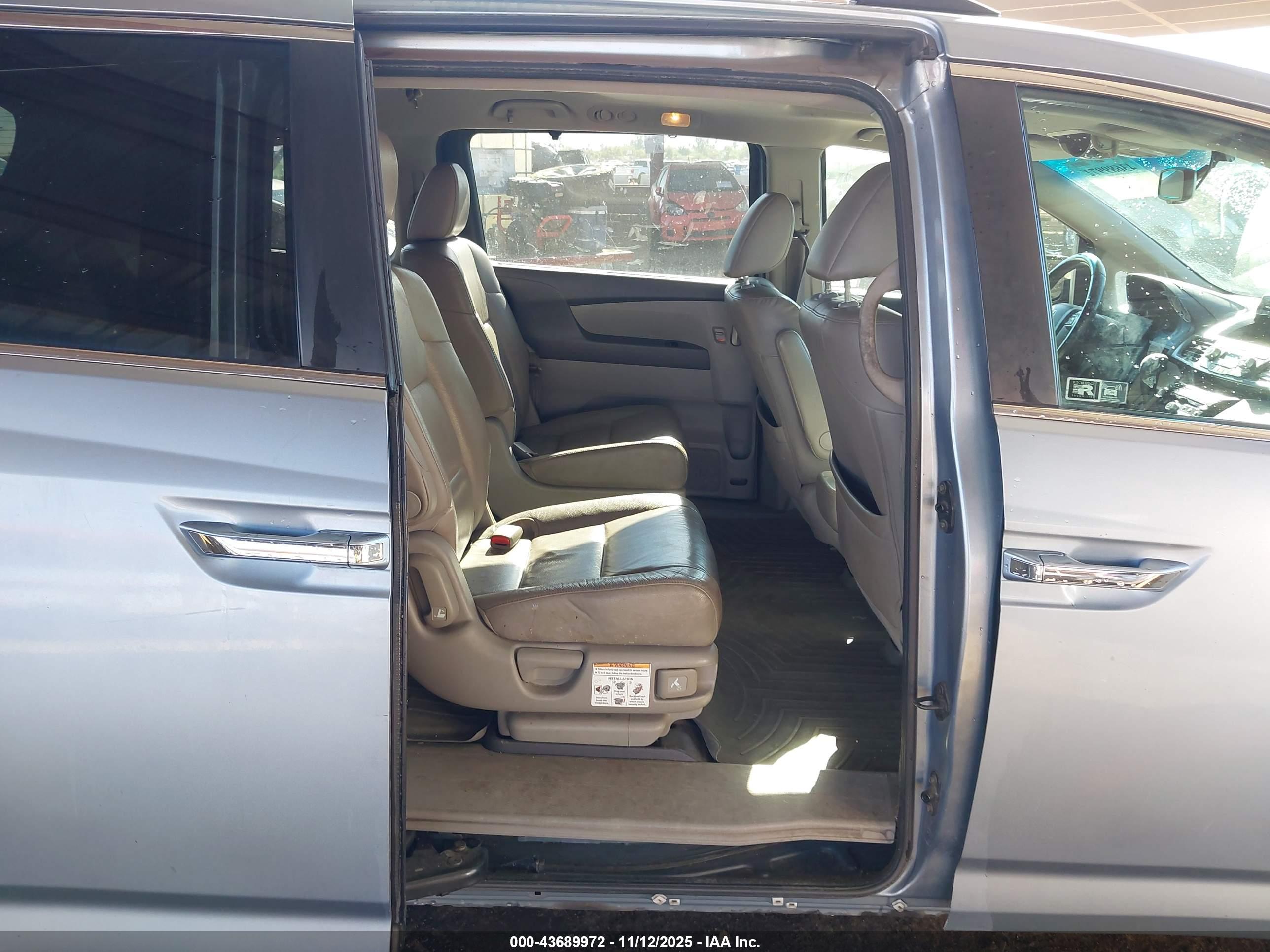 HONDA ODYSSEY image 8