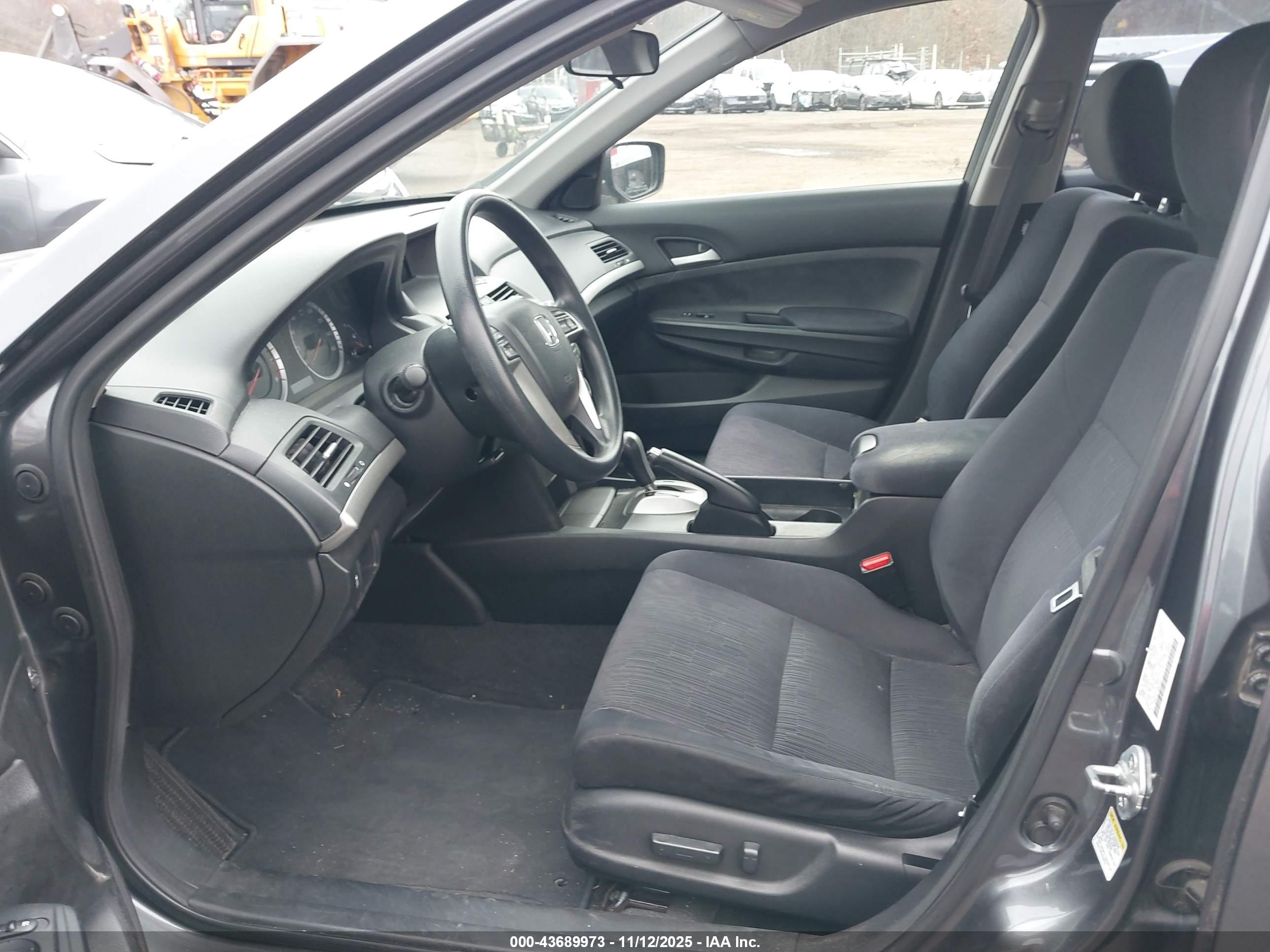 HONDA ACCORD image 5