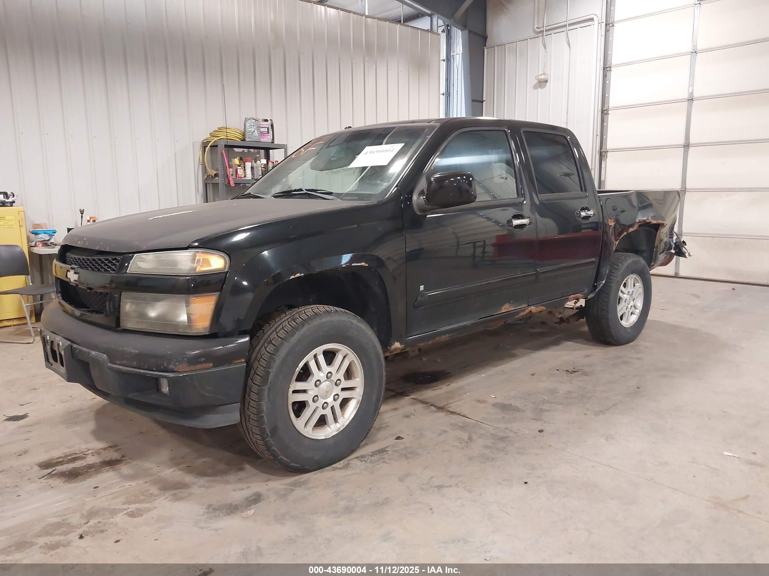 CHEVROLET COLORADO image 2